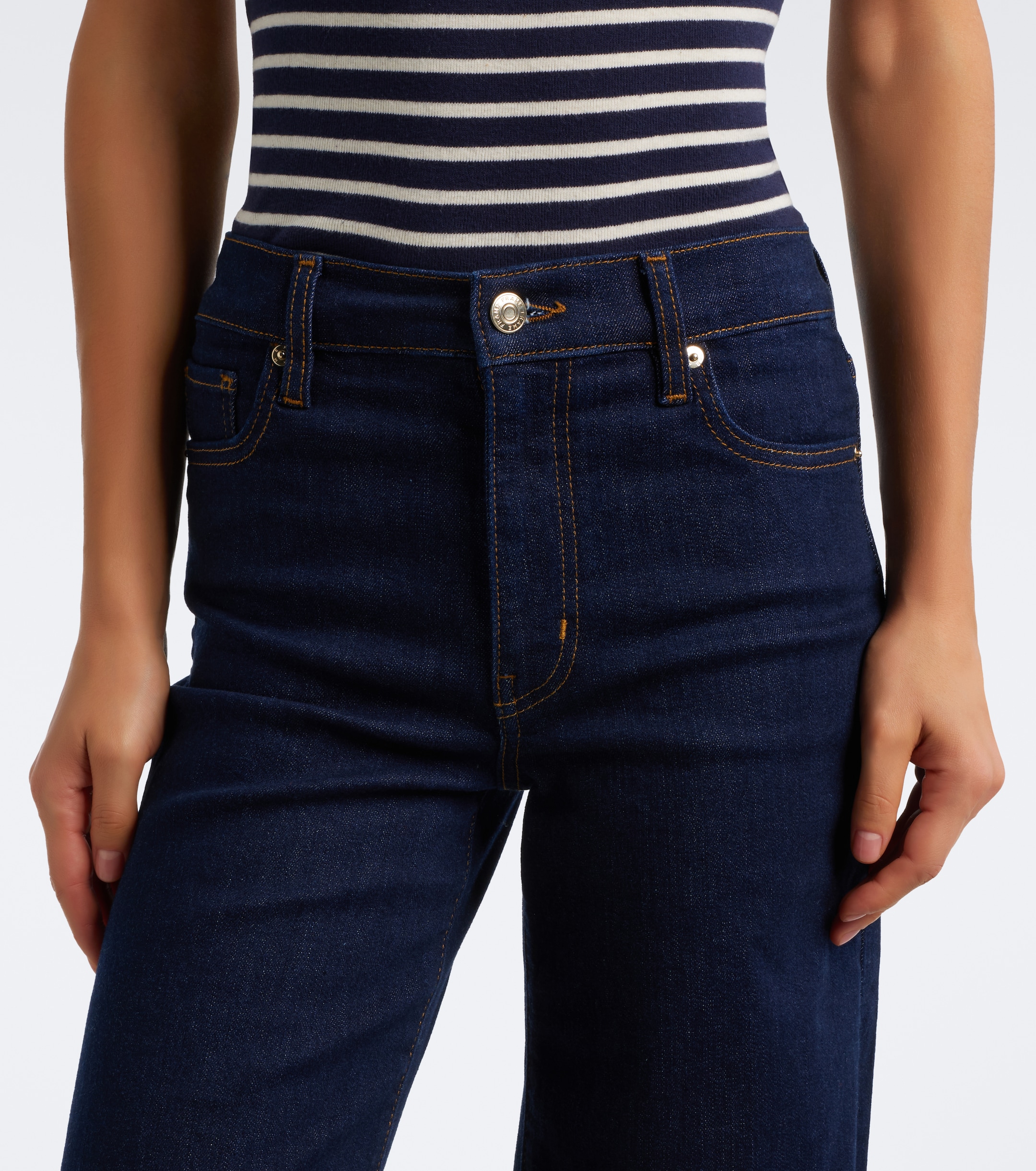 FRAME Frame The Palace flared jeans