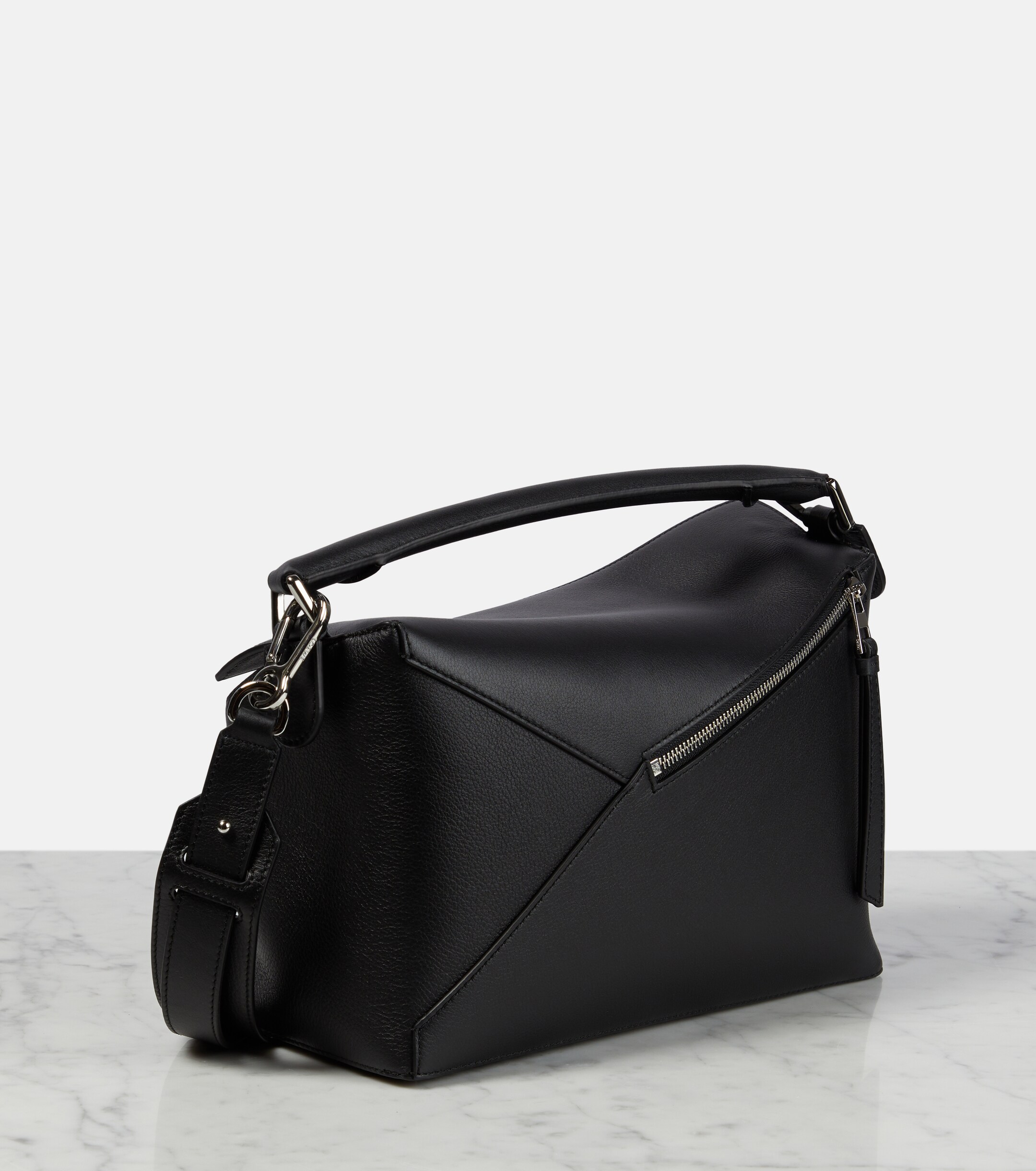 Loewe Loewe Puzzle Edge Medium leather top-handle bag
