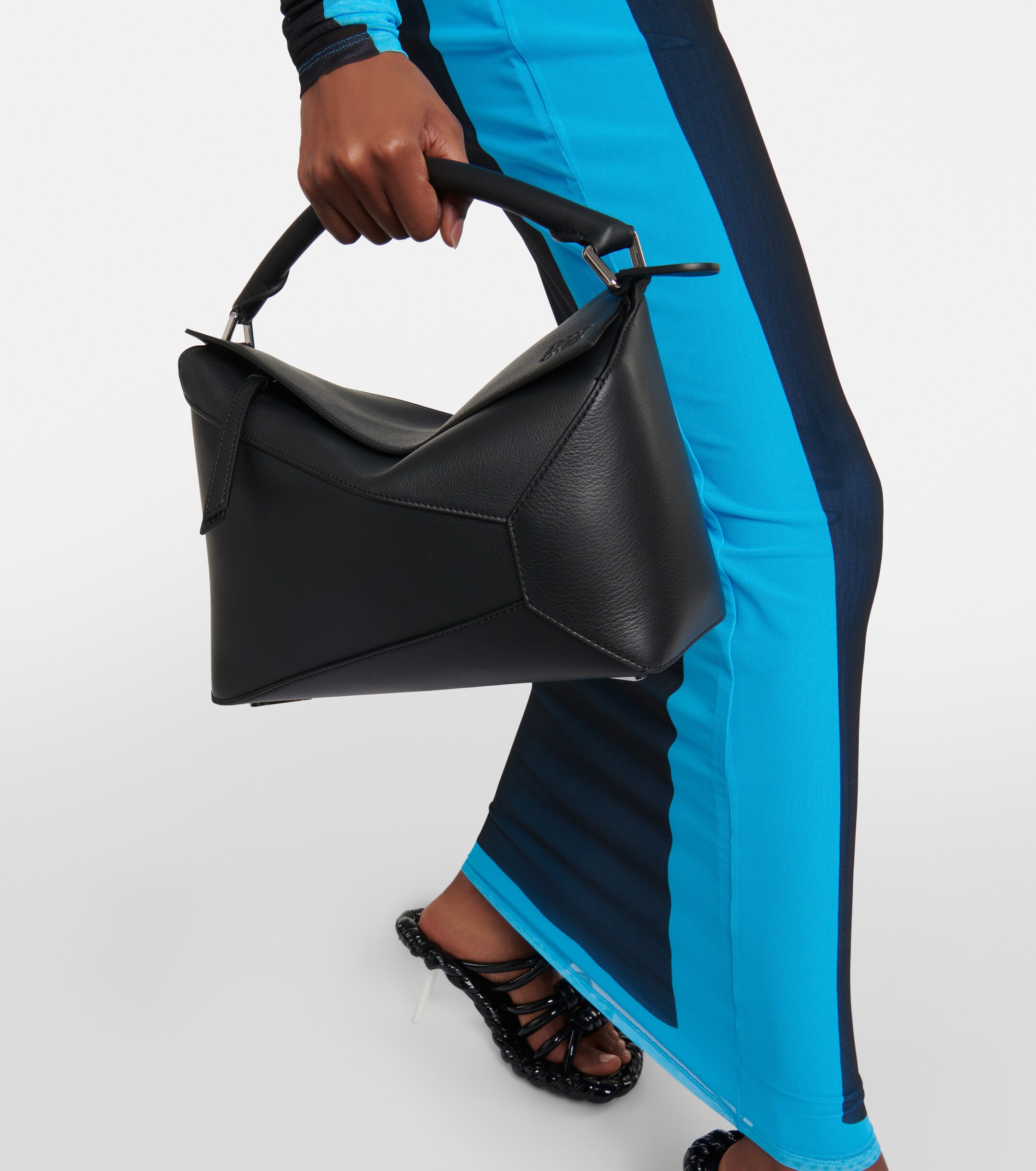 Loewe Loewe Puzzle Edge Medium leather top-handle bag