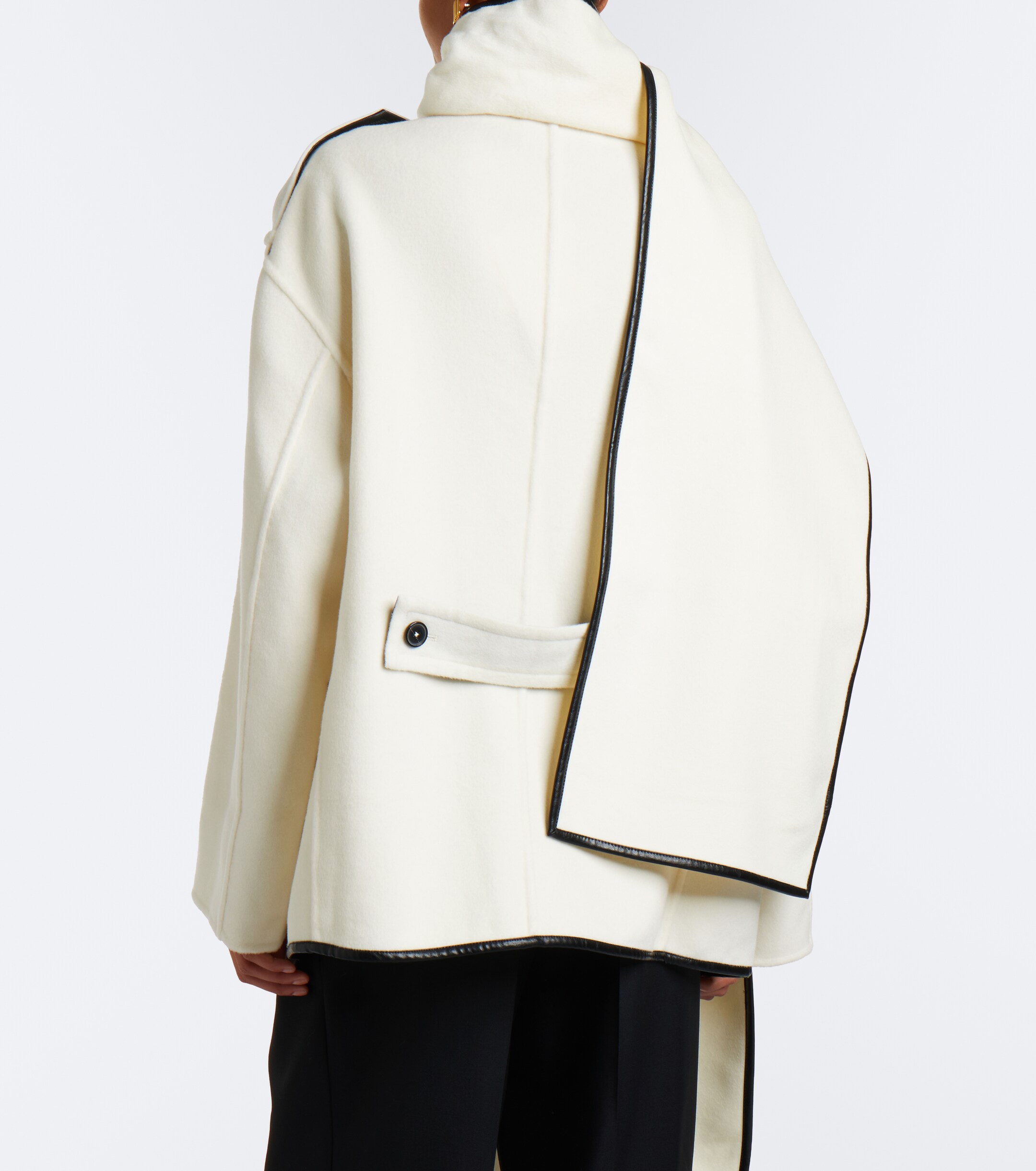 Xu Zhi Xu Zhi Scarf-detail wool peacoat