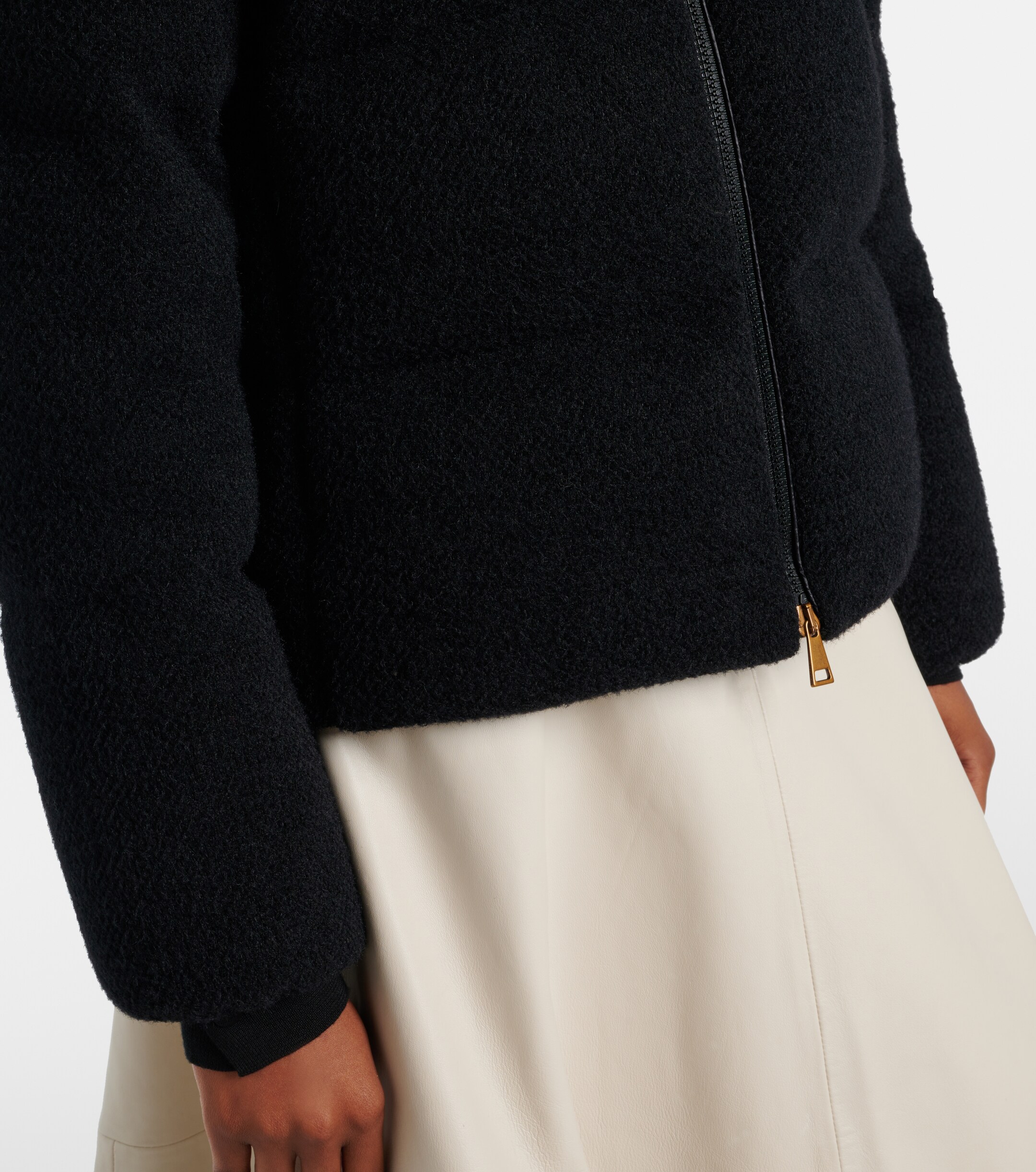 Moncler Mornas down jacket