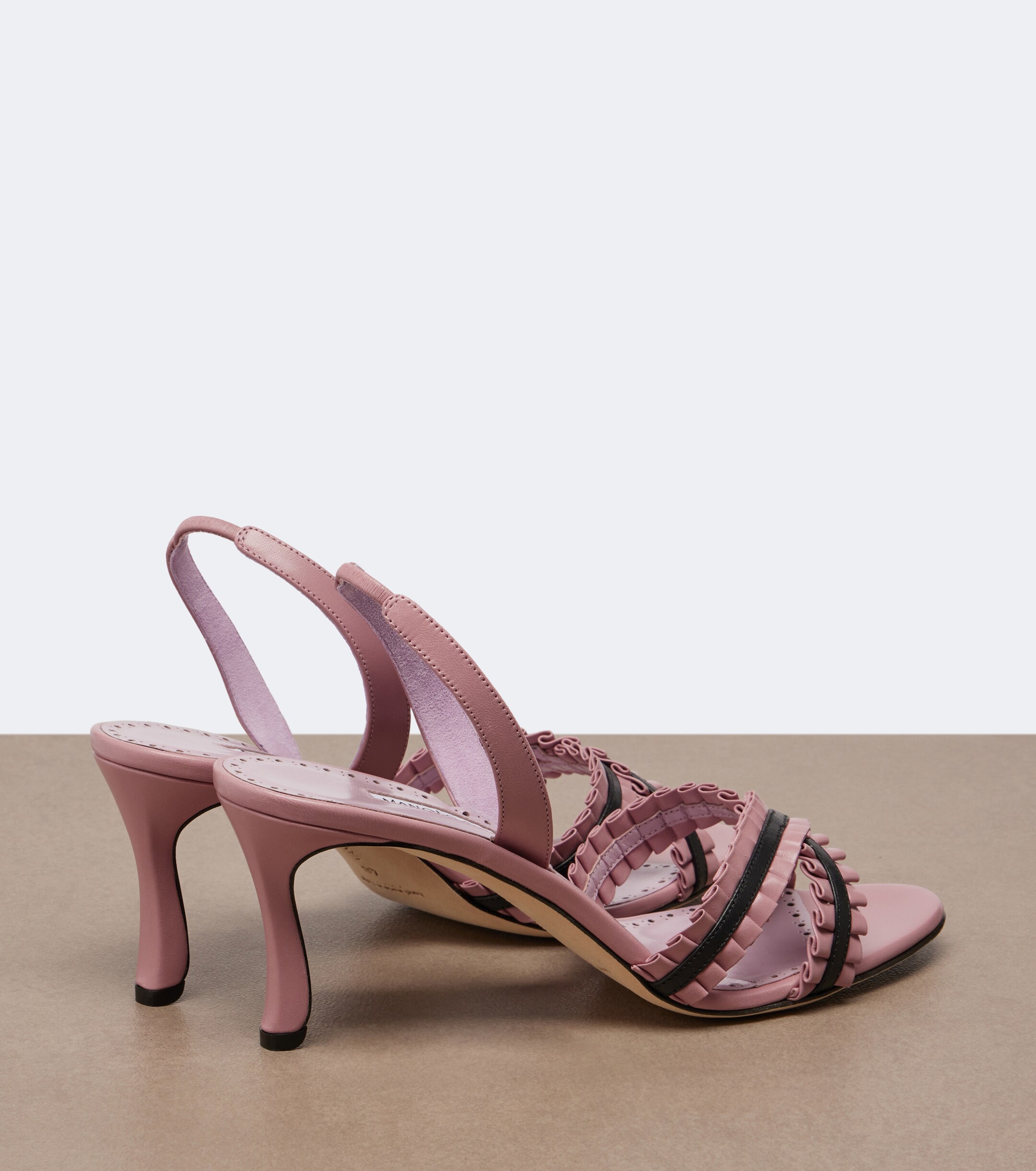 MANOLO BLAHNIK Manolo Blahnik Volusan leather slingback sandals