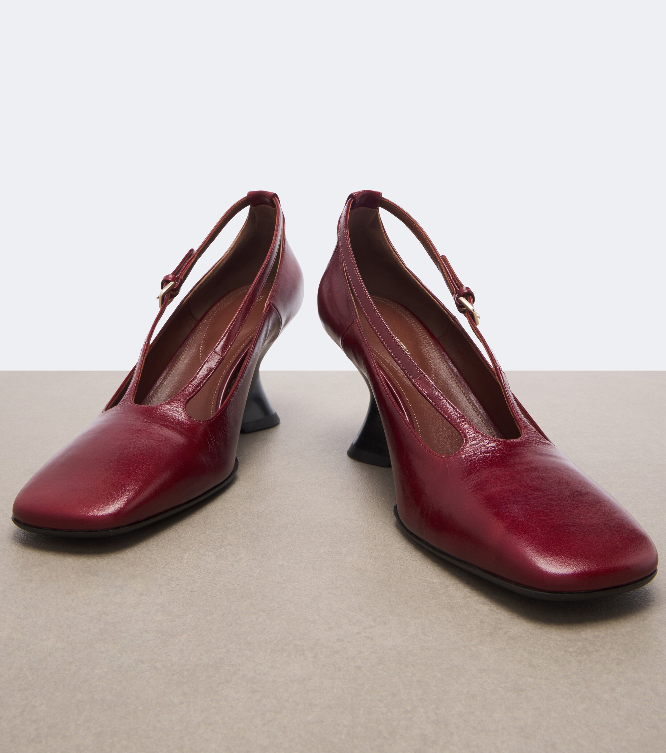 Dries Van Noten Dries Van Noten Leather pumps