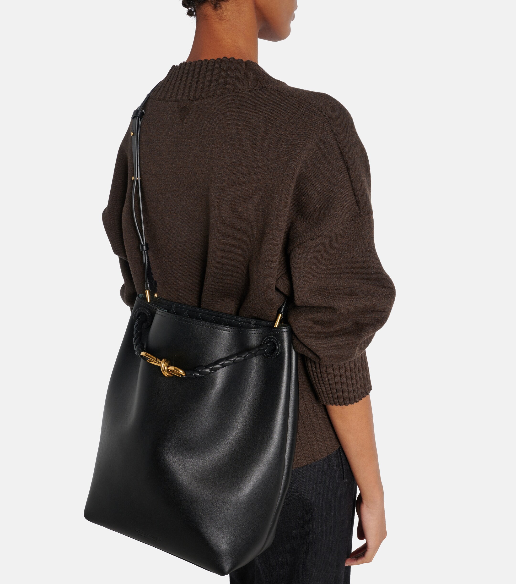 Bottega Veneta Andiamo Small leather bucket bag