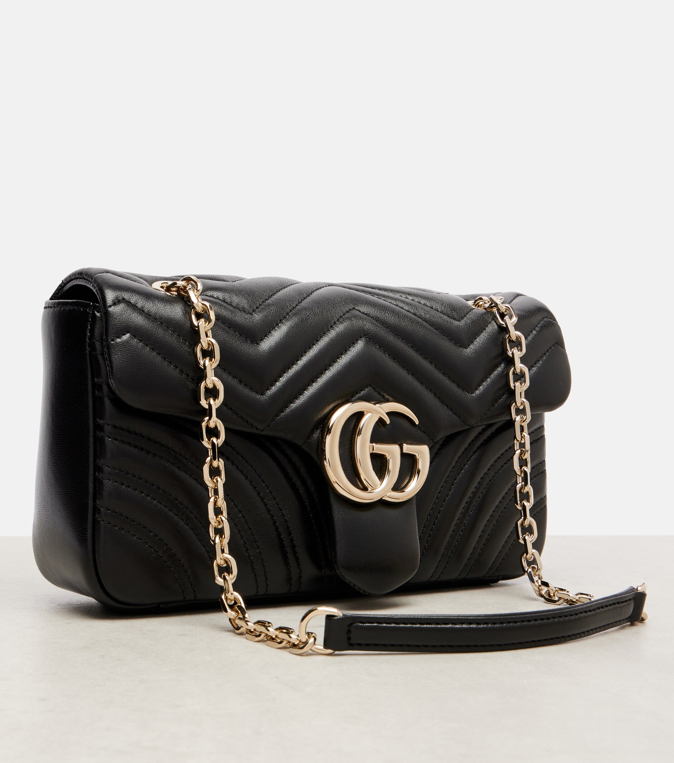 Gucci GG Marmont Medium leather shoulder bag