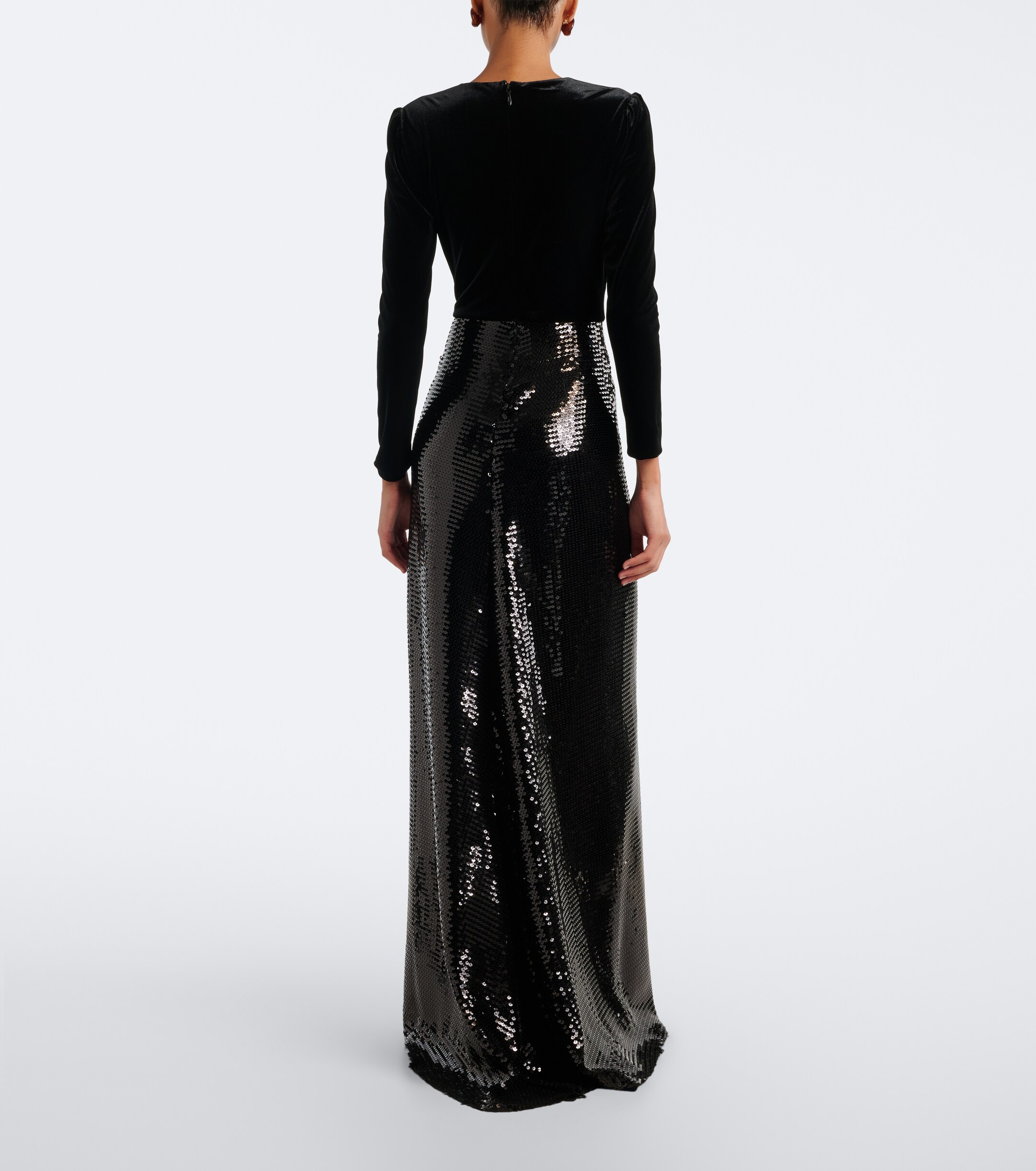 Monique Lhuillier Monique Lhuillier Sequined velvet-paneled gown