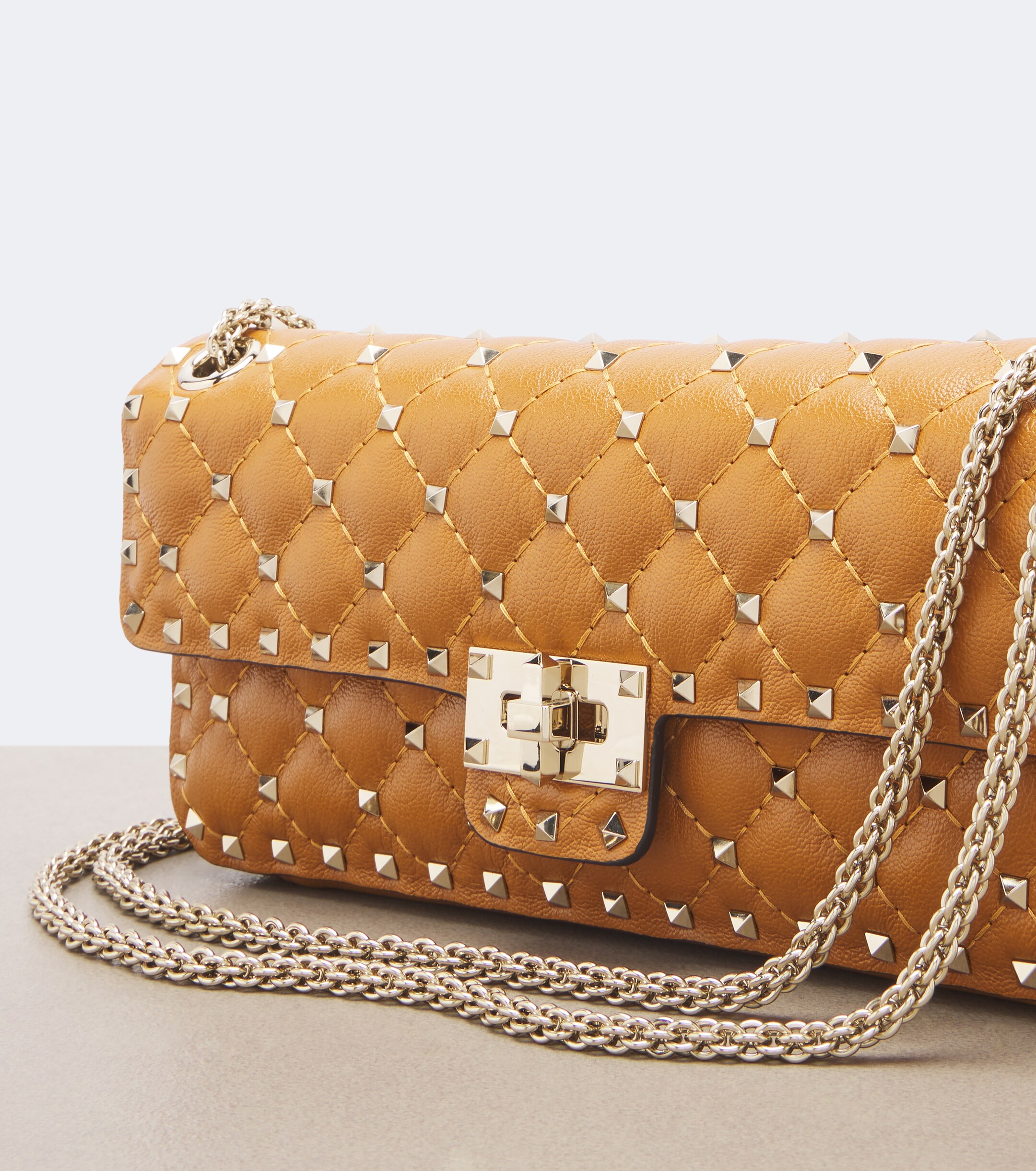 Valentino Garavani Valentino Garavani Rockstud Spike Medium leather shoulder bag