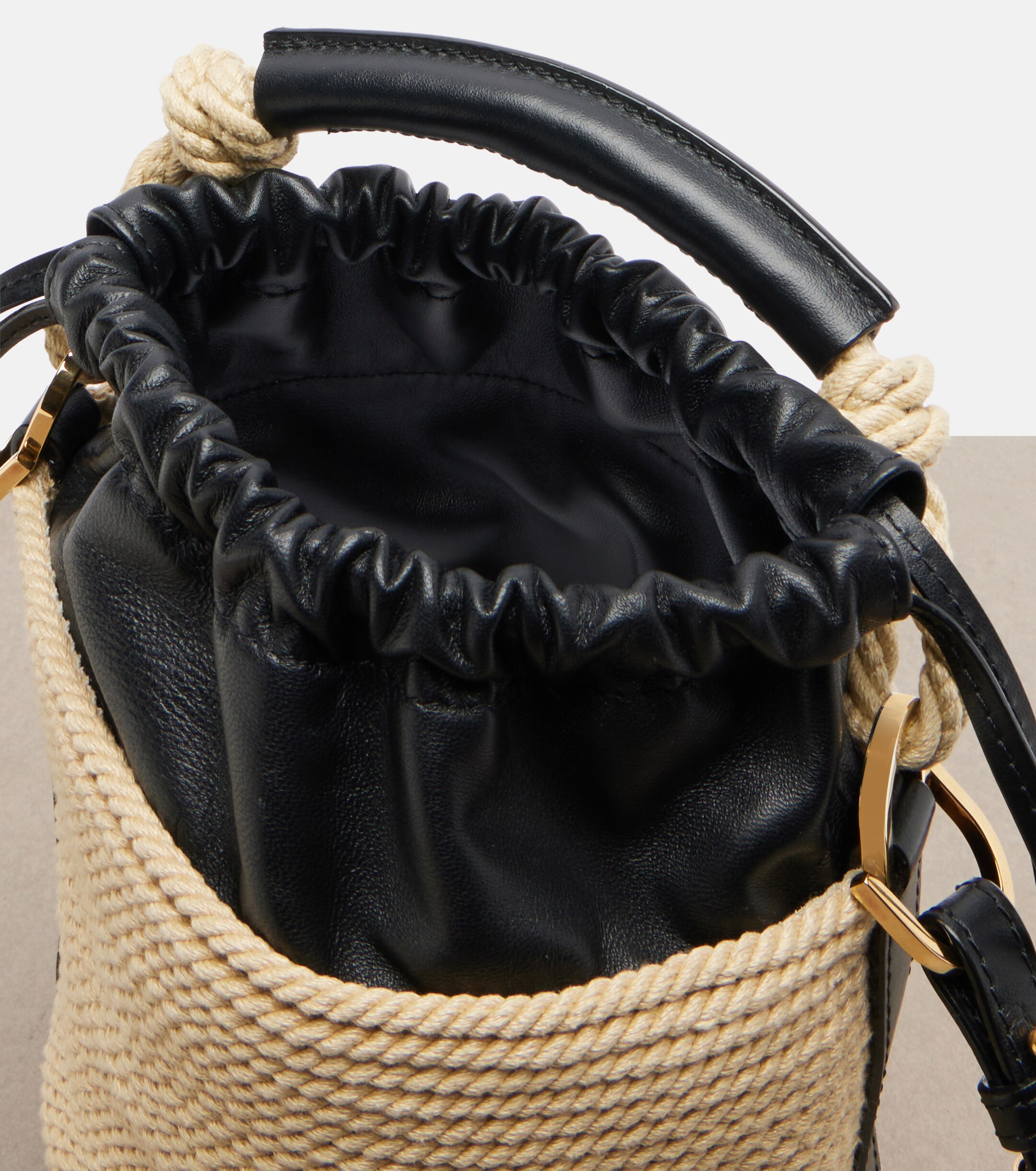 Chloé Soleil Mini raffia-effect bucket bag