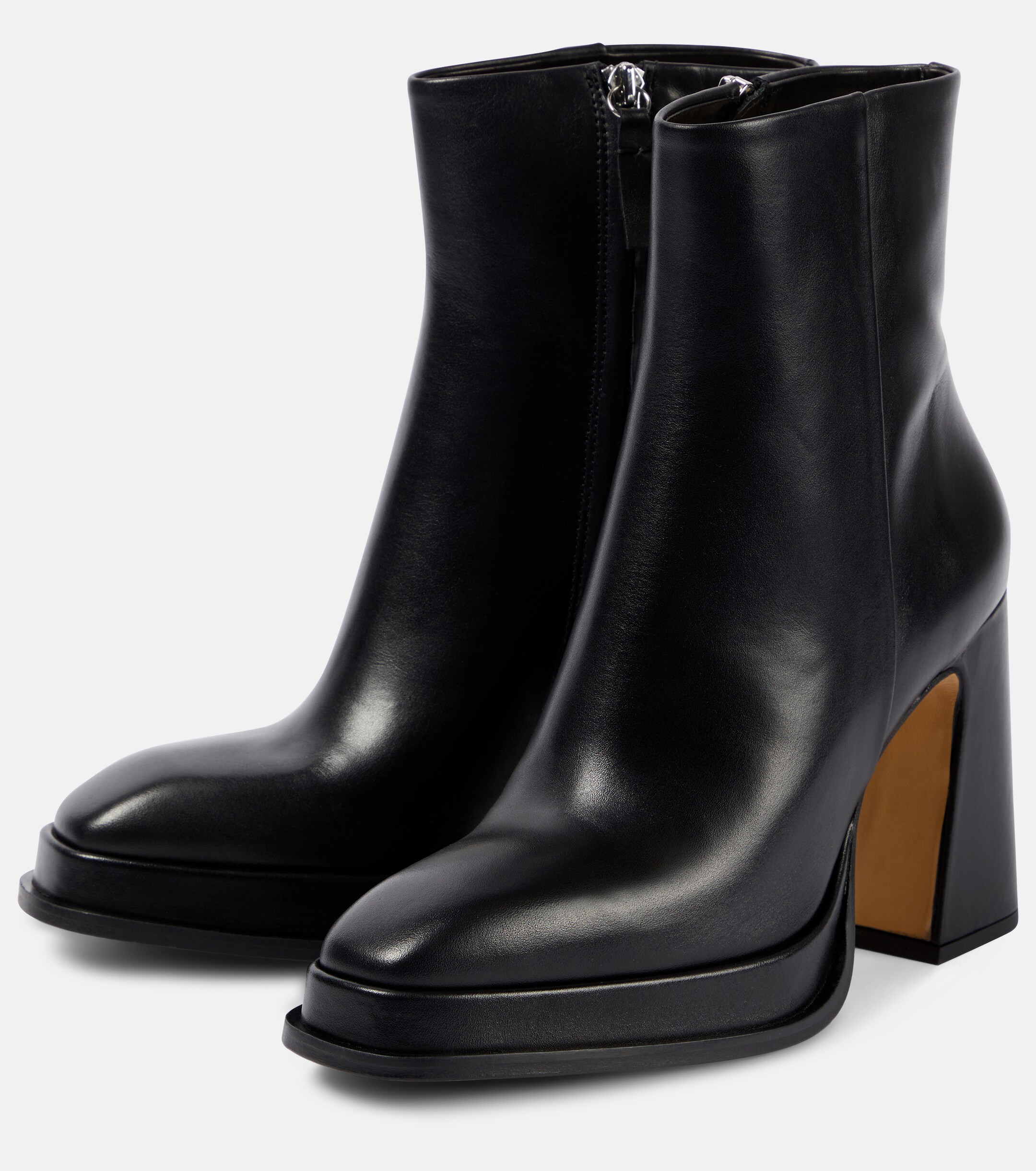 Souliers Martinez Nova Chueca leather ankle boots