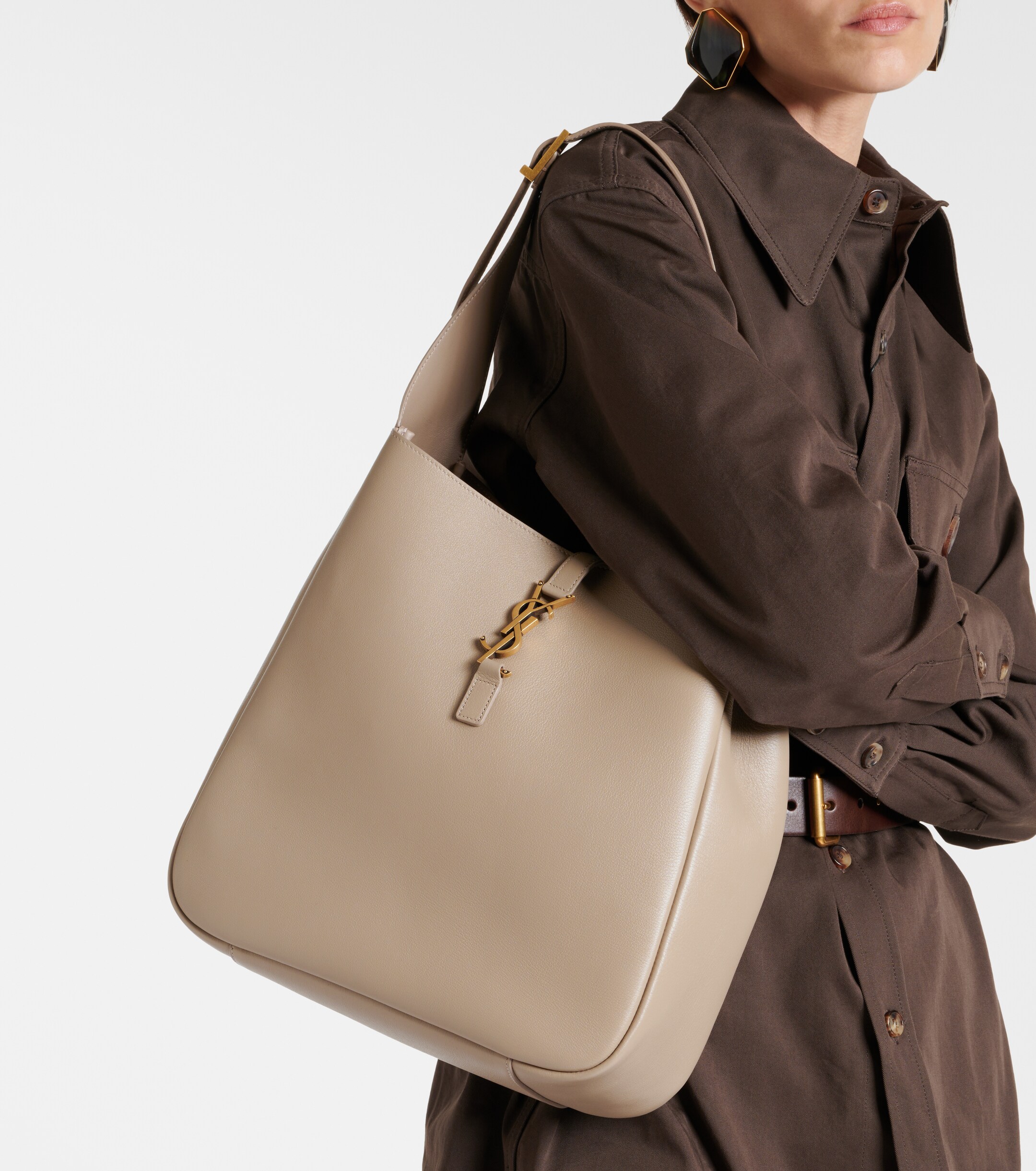 Saint Laurent Le 5 à 7 Large leather shoulder bag