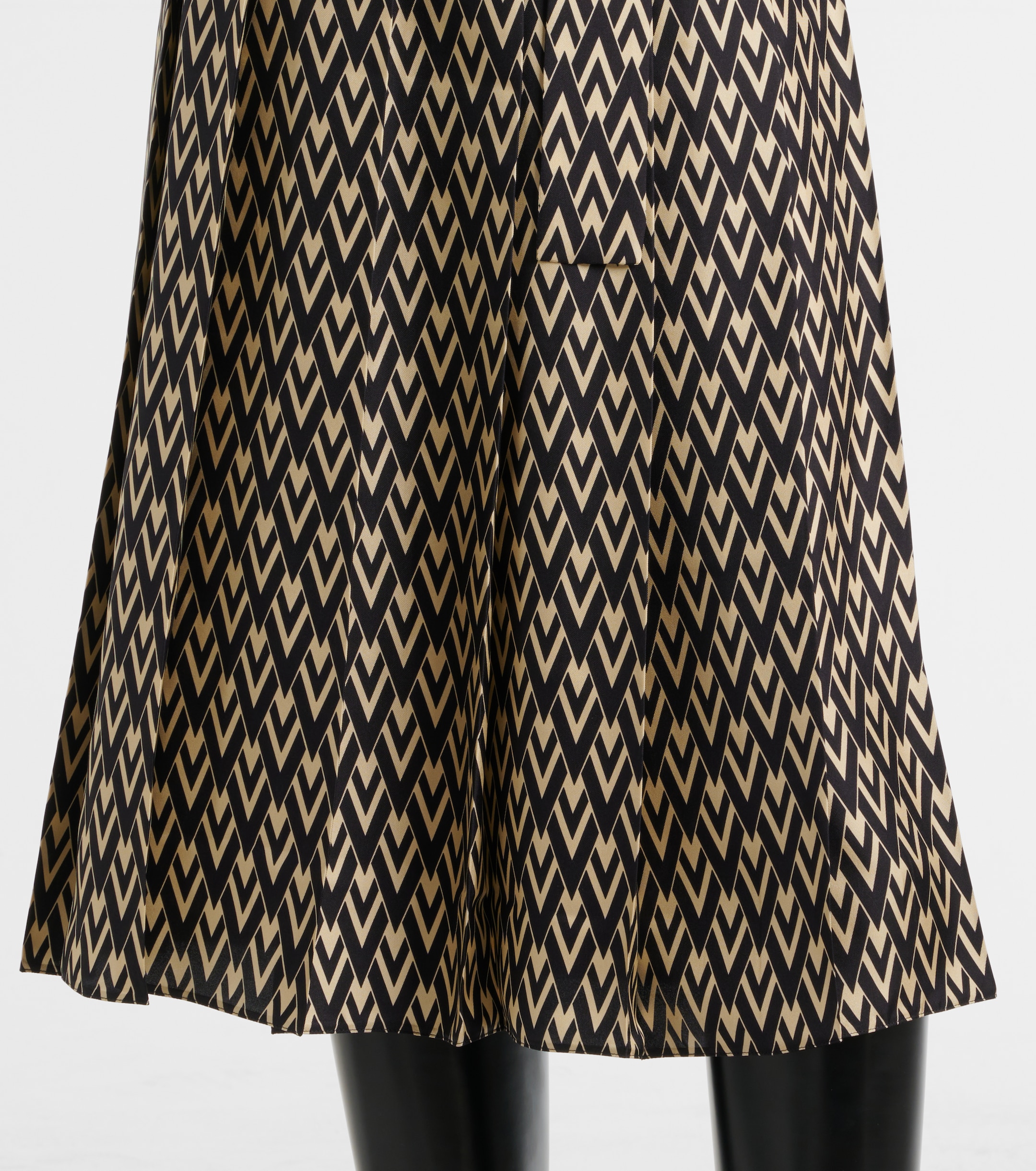 Valentino Toute La V silk twill shirt dress