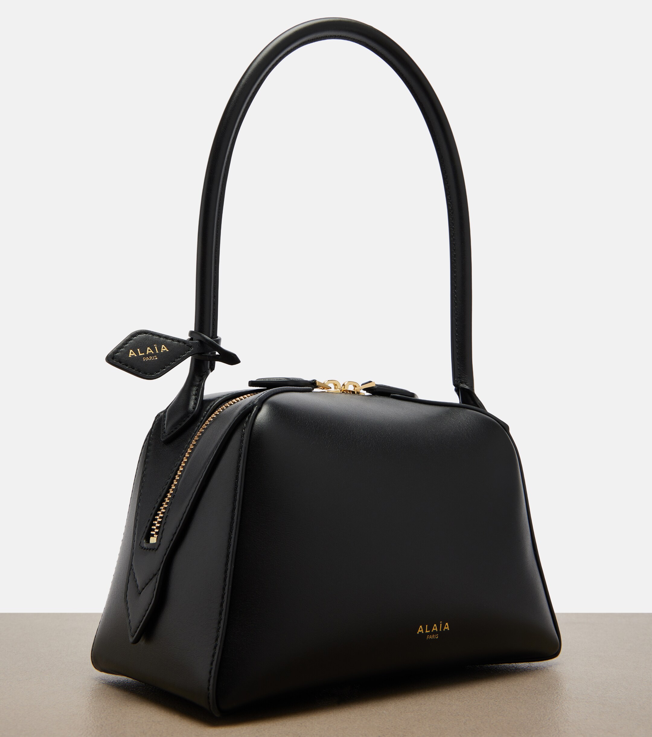 Alaïa Le Bouledogue Small leather shoulder bag