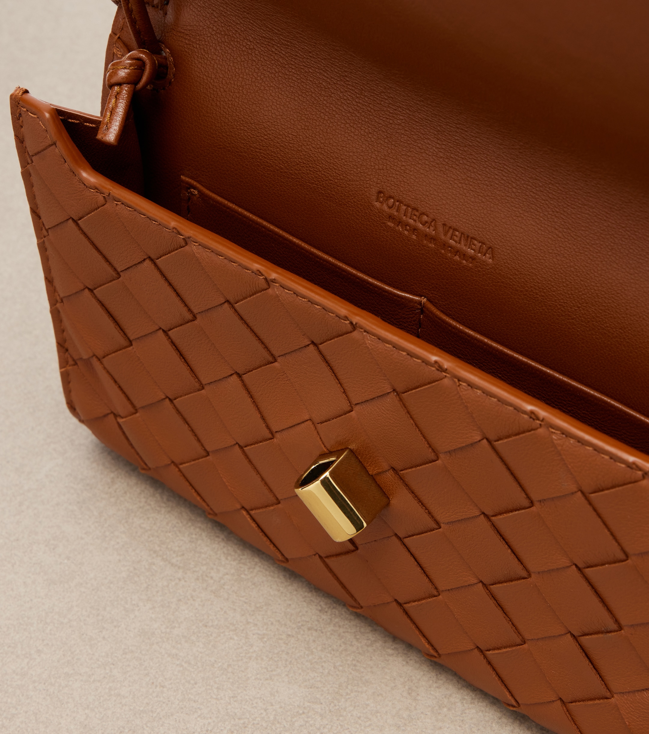 Bottega Veneta Andiamo Intrecciato leather pouch