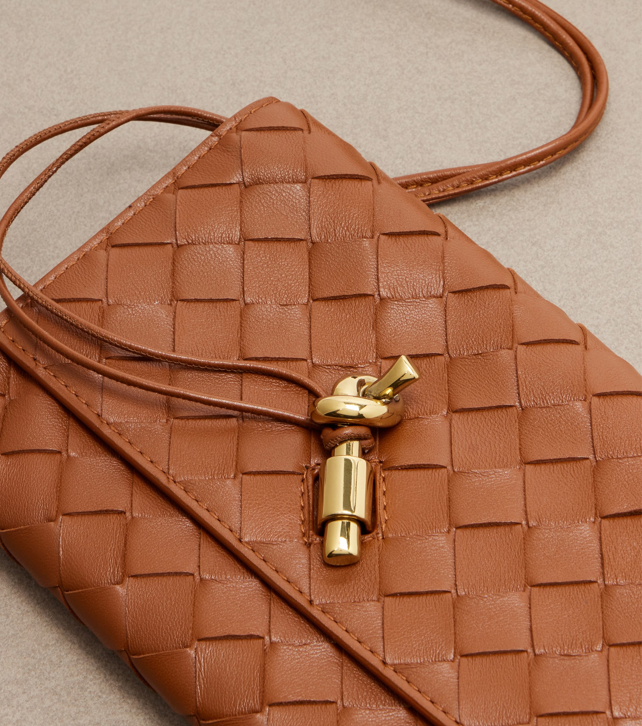 Bottega Veneta Andiamo Intrecciato leather pouch
