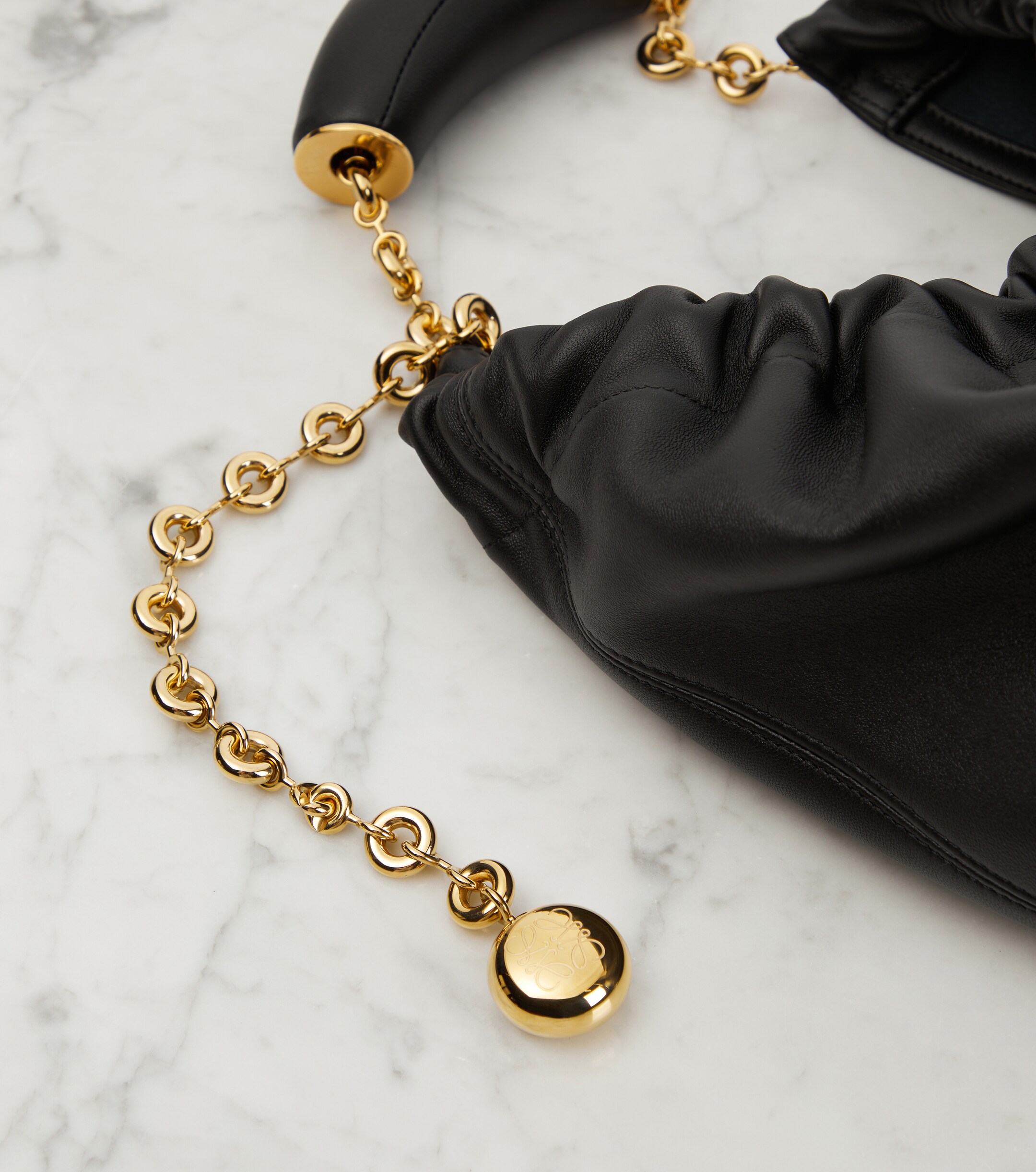 Loewe Squeeze Small leather shoulder bag
