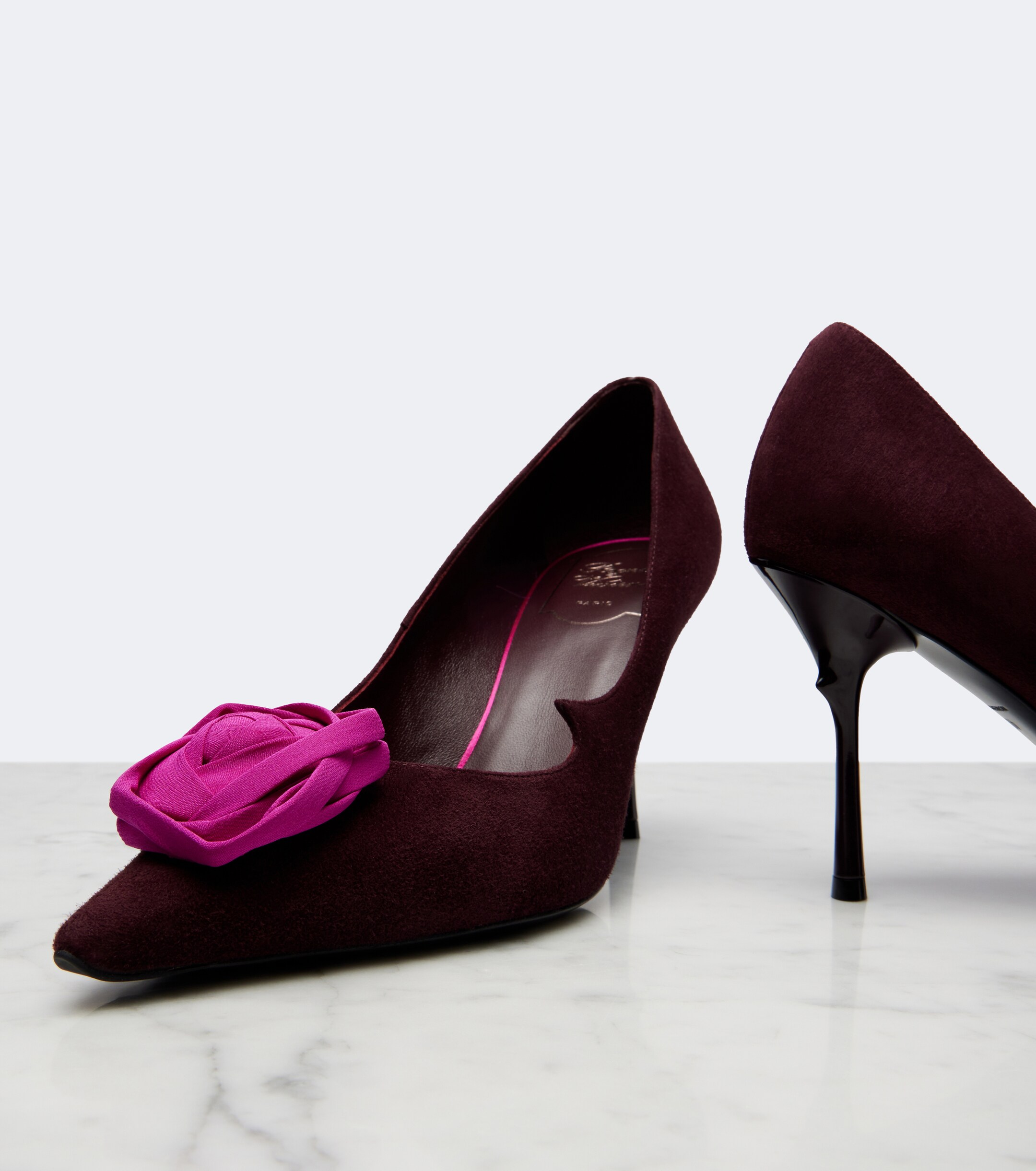 ROGER VIVIER Roger Vivier Rose Vivier floral-appliqué suede pumps