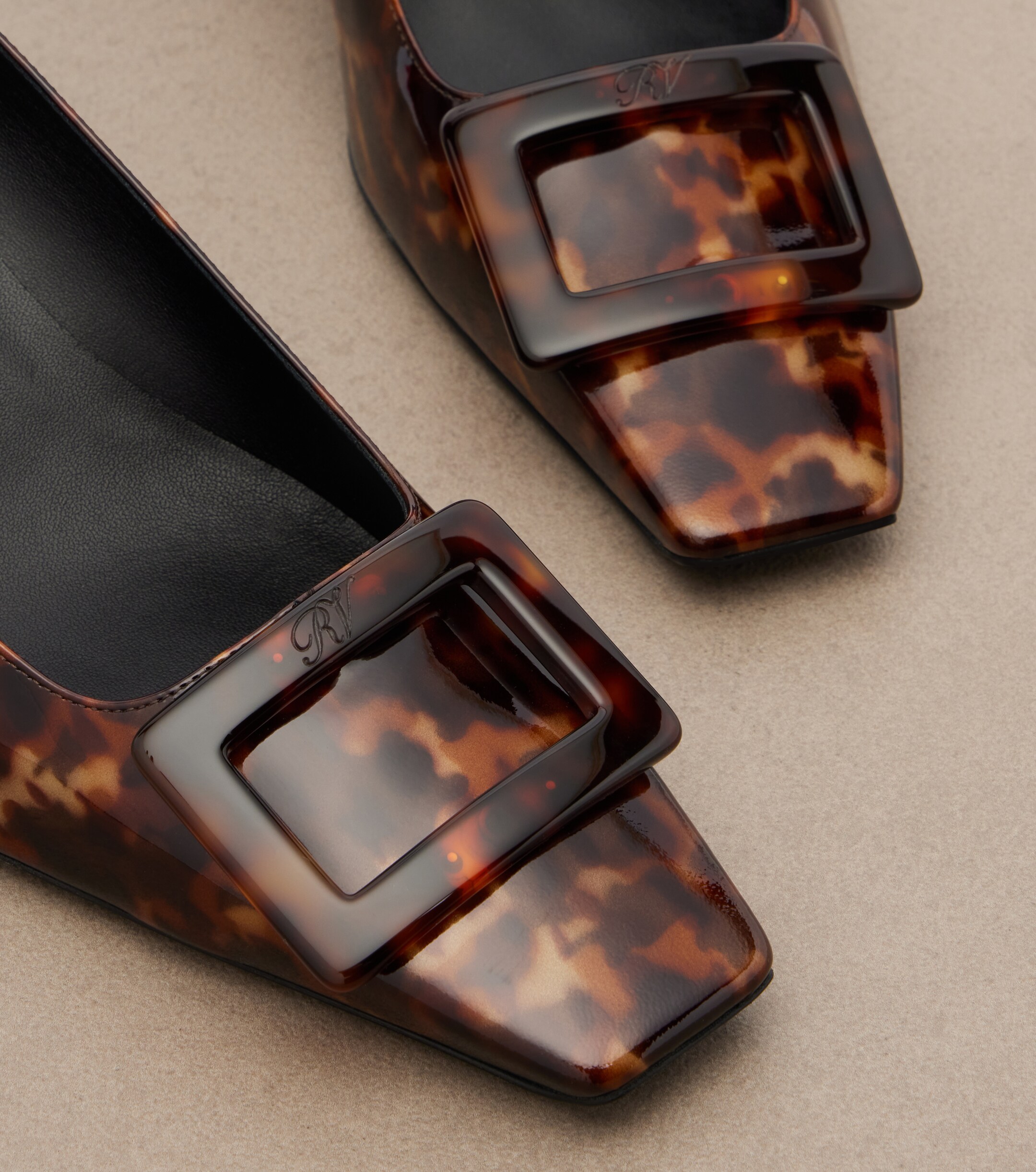 ROGER VIVIER Roger Vivier Belle Vivier printed patent leather pumps