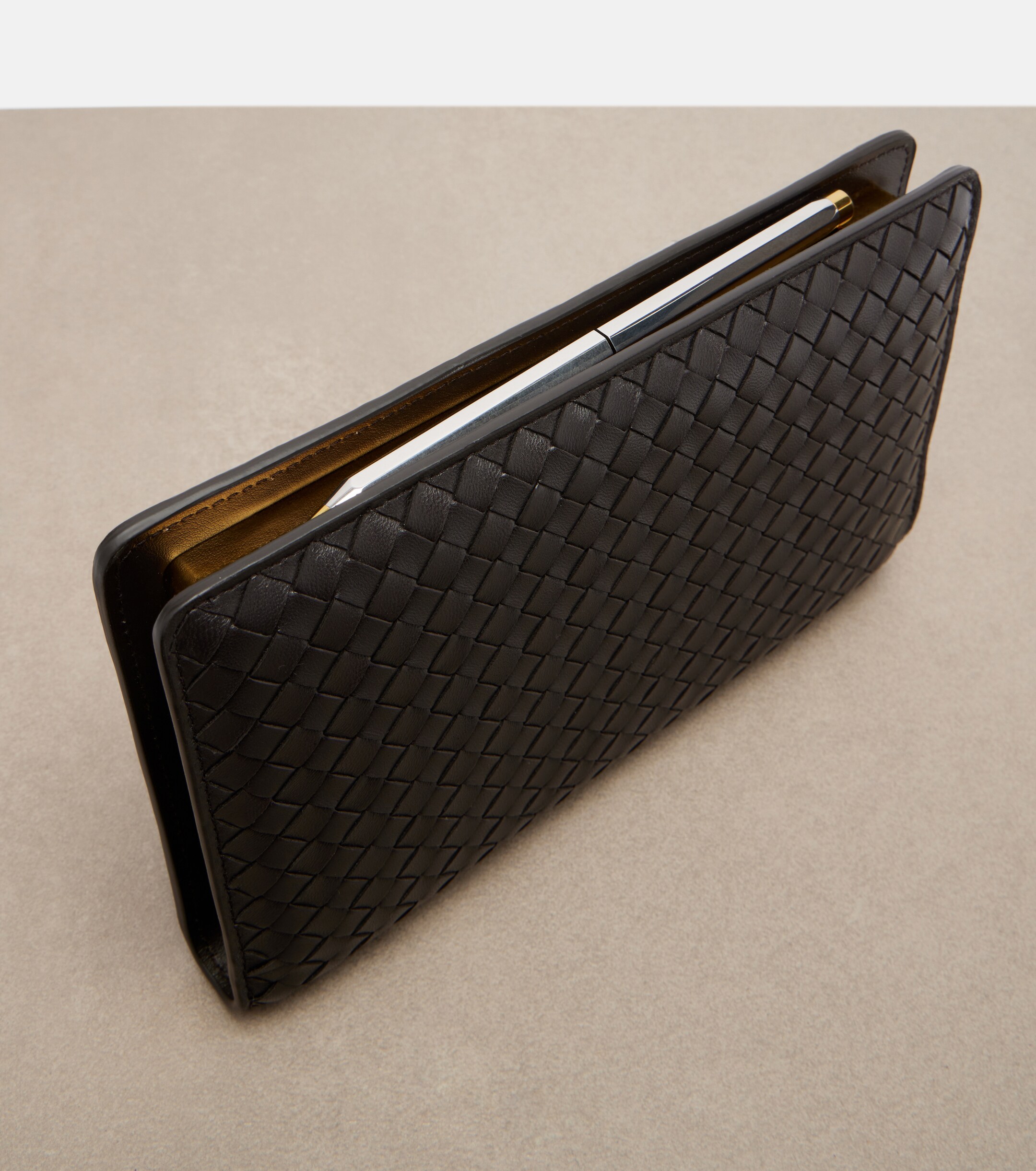 Bottega Veneta Agenda Intrecciato leather clutch