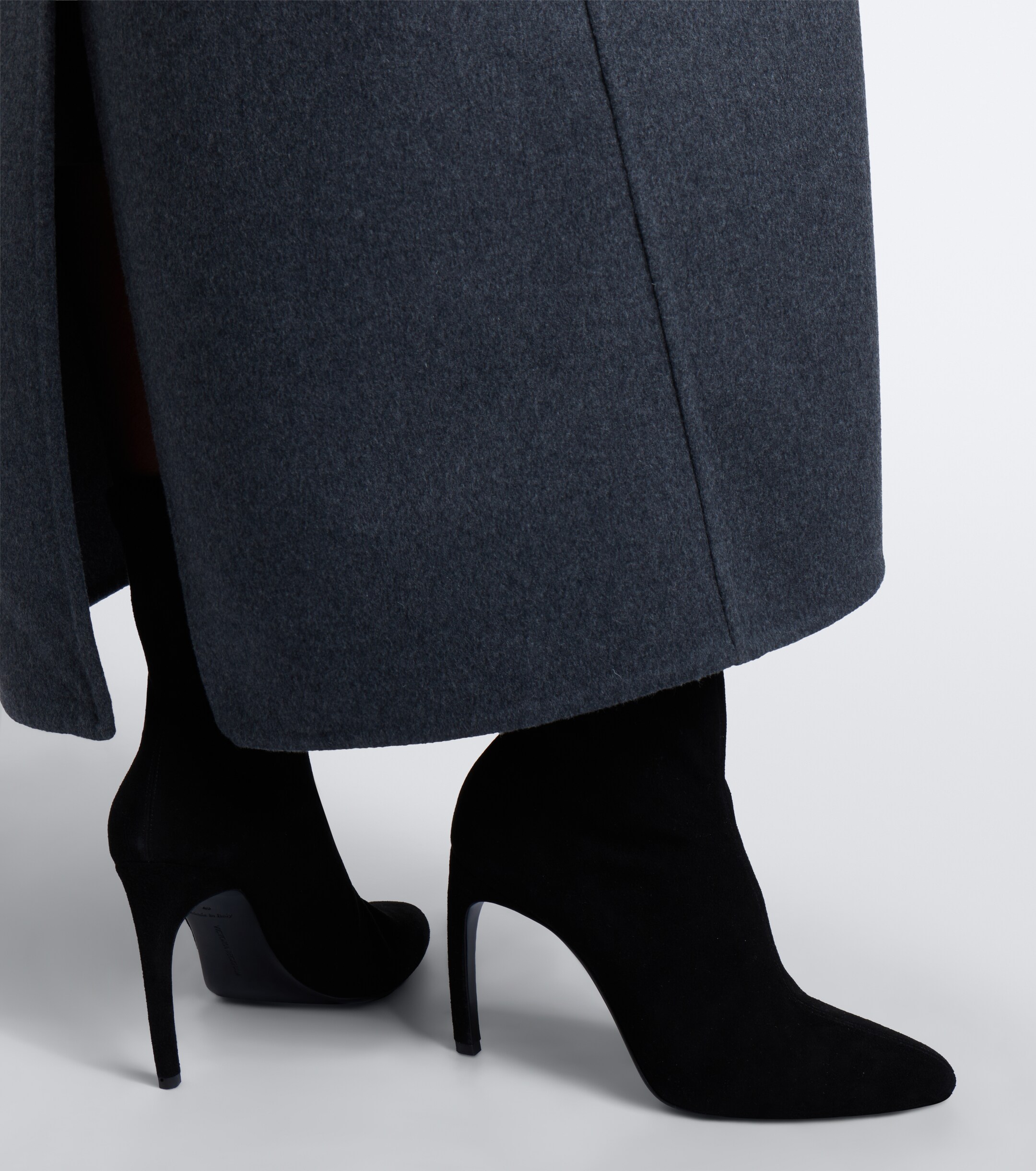 Victoria Beckham Victoria Beckham Harlow suede ankle boots