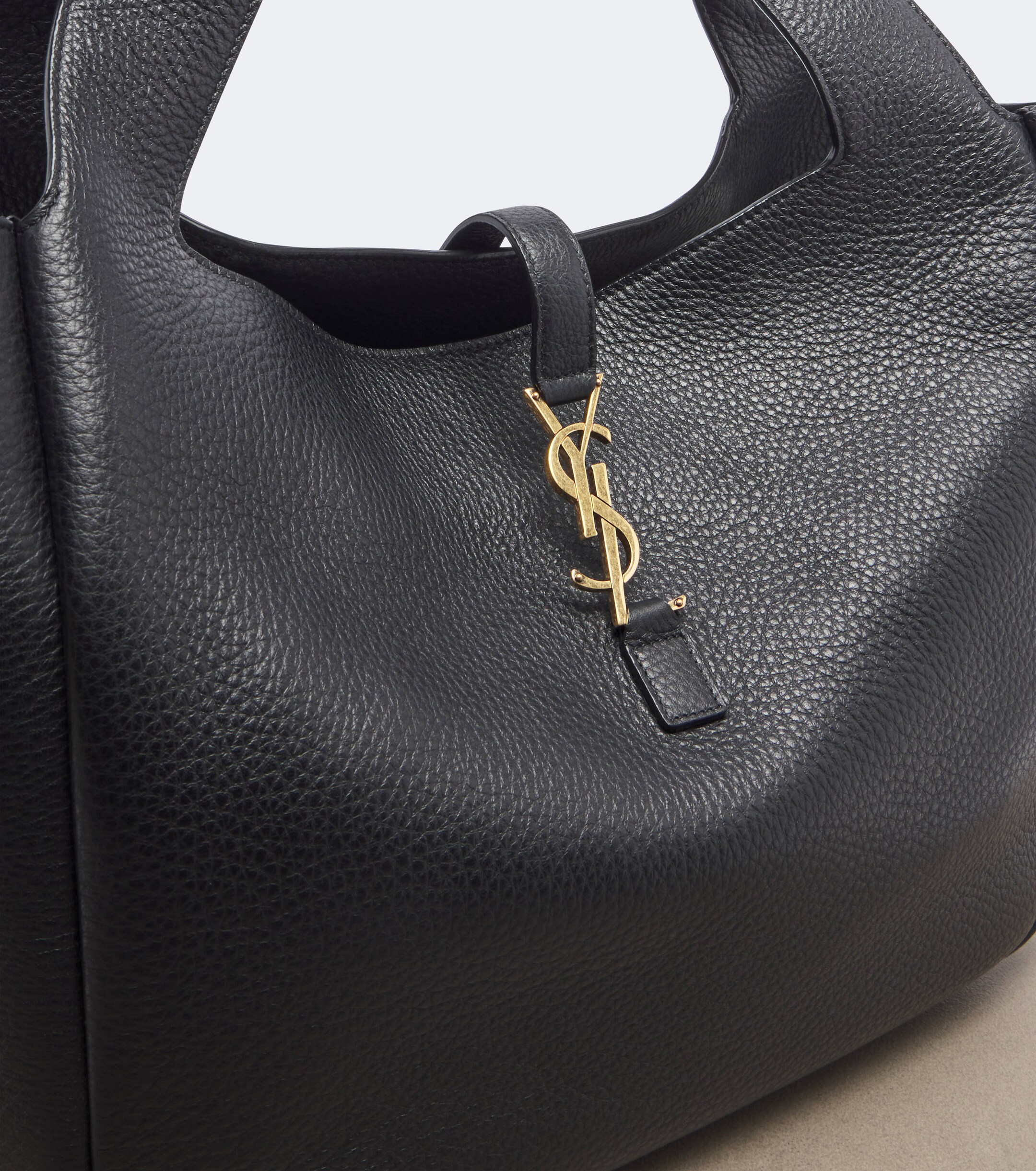 Saint Laurent Le 5 À 7 Bea leather tote bag