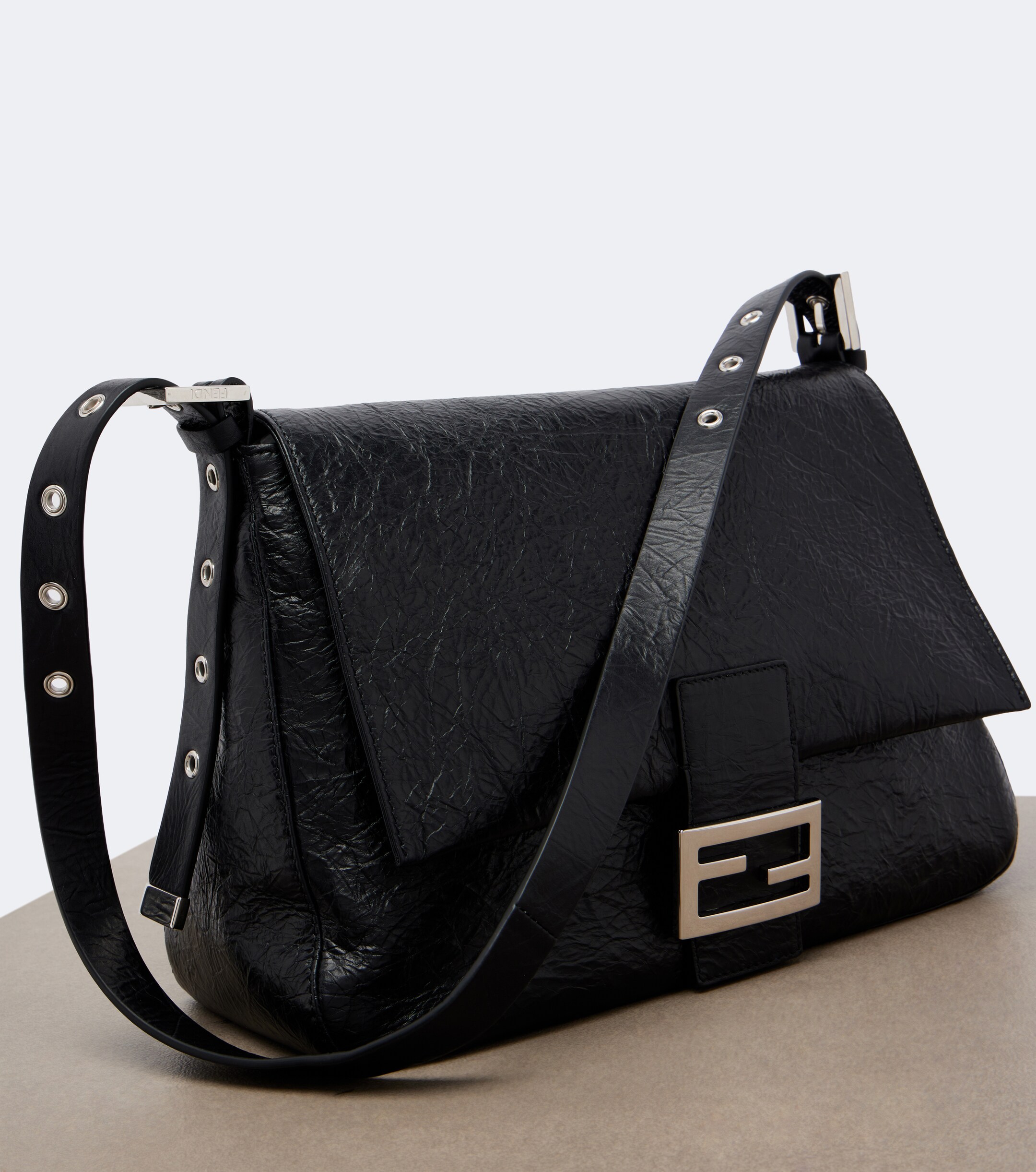 Fendi Fendi Baguette Flap Medium leather shoulder bag