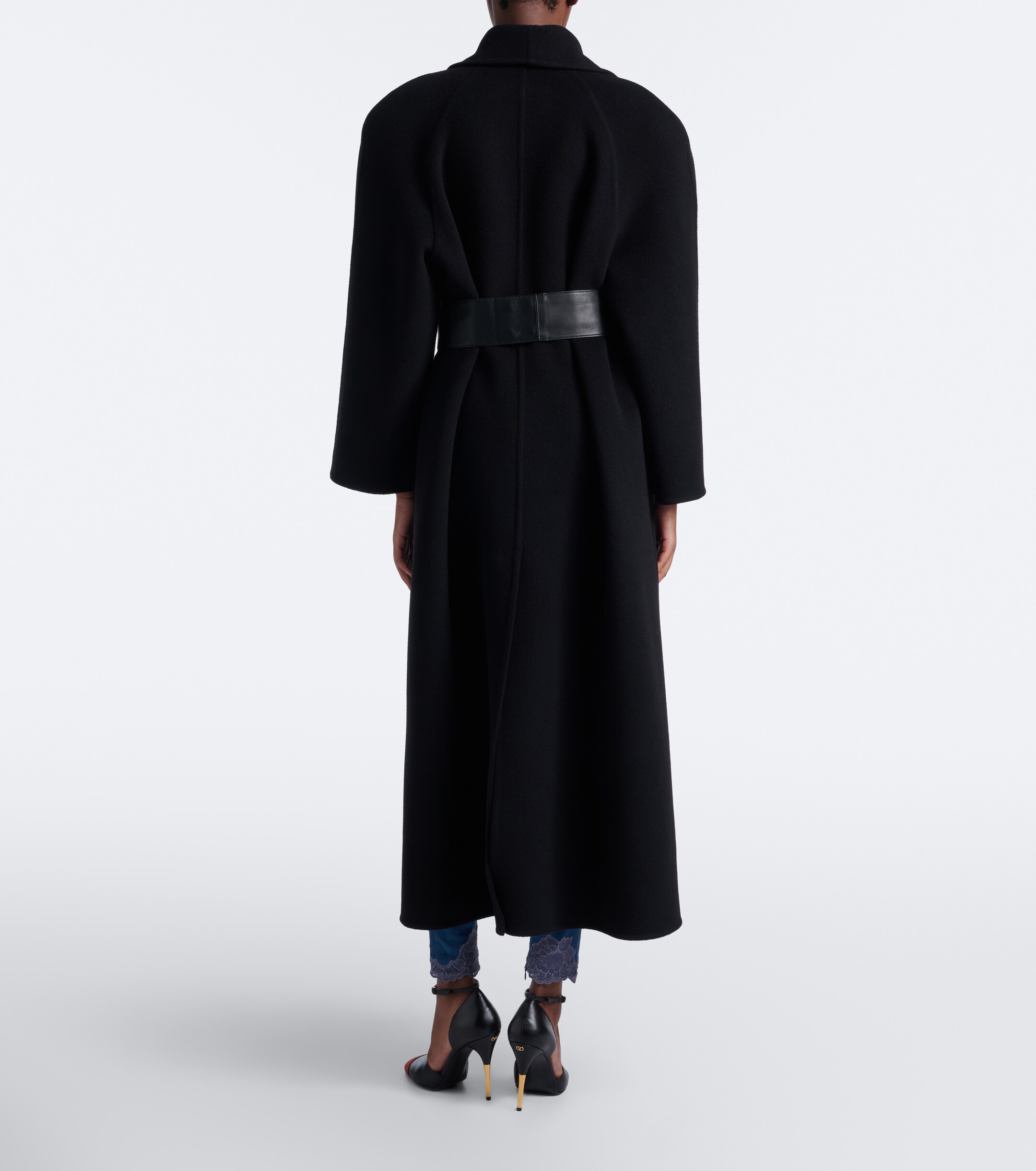 Valentino Garavani Valentino Garavani Bow-detail wool and cashmere coat