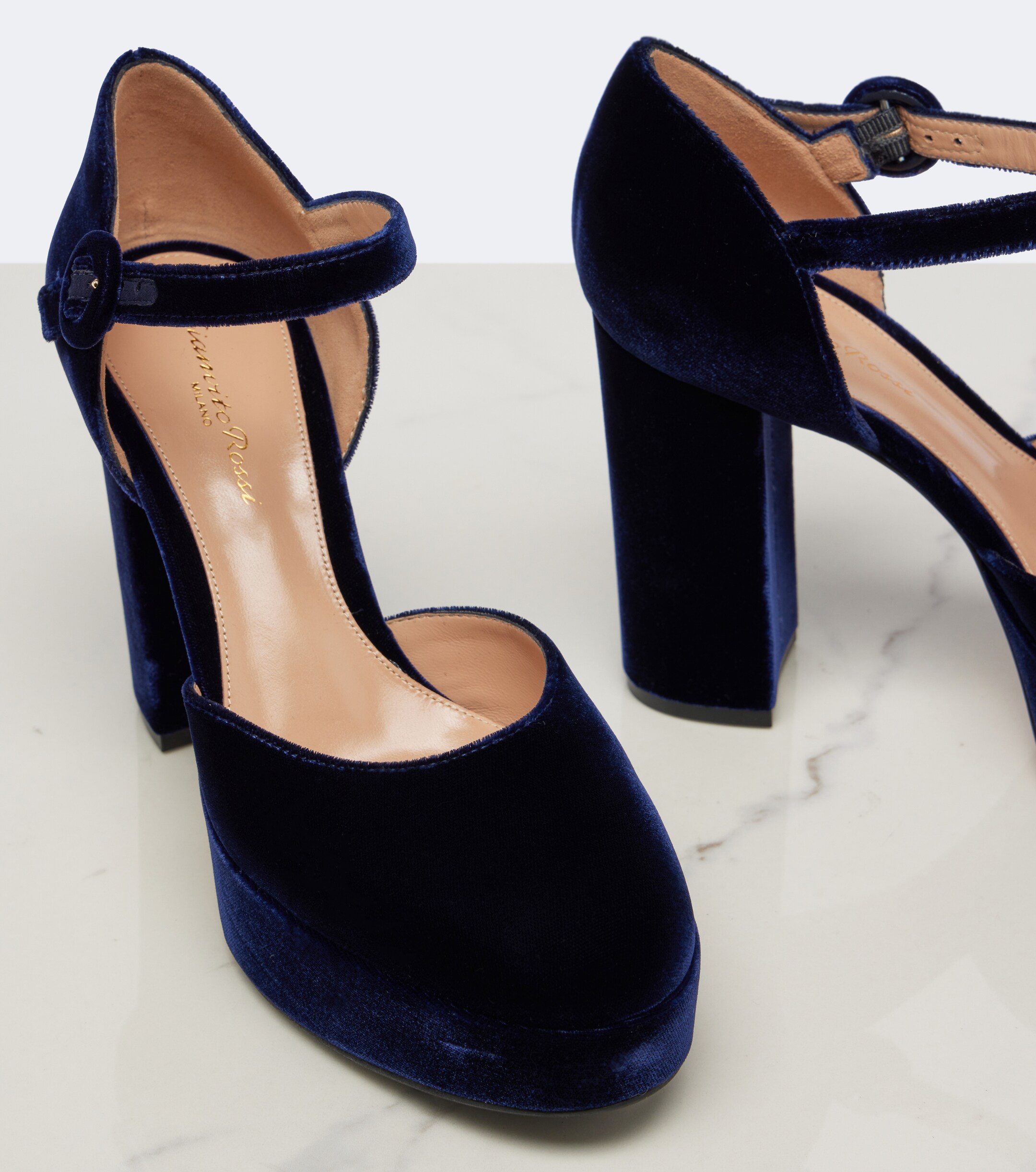 GIANVITO ROSSI Gianvito Rossi Velvet platform pumps