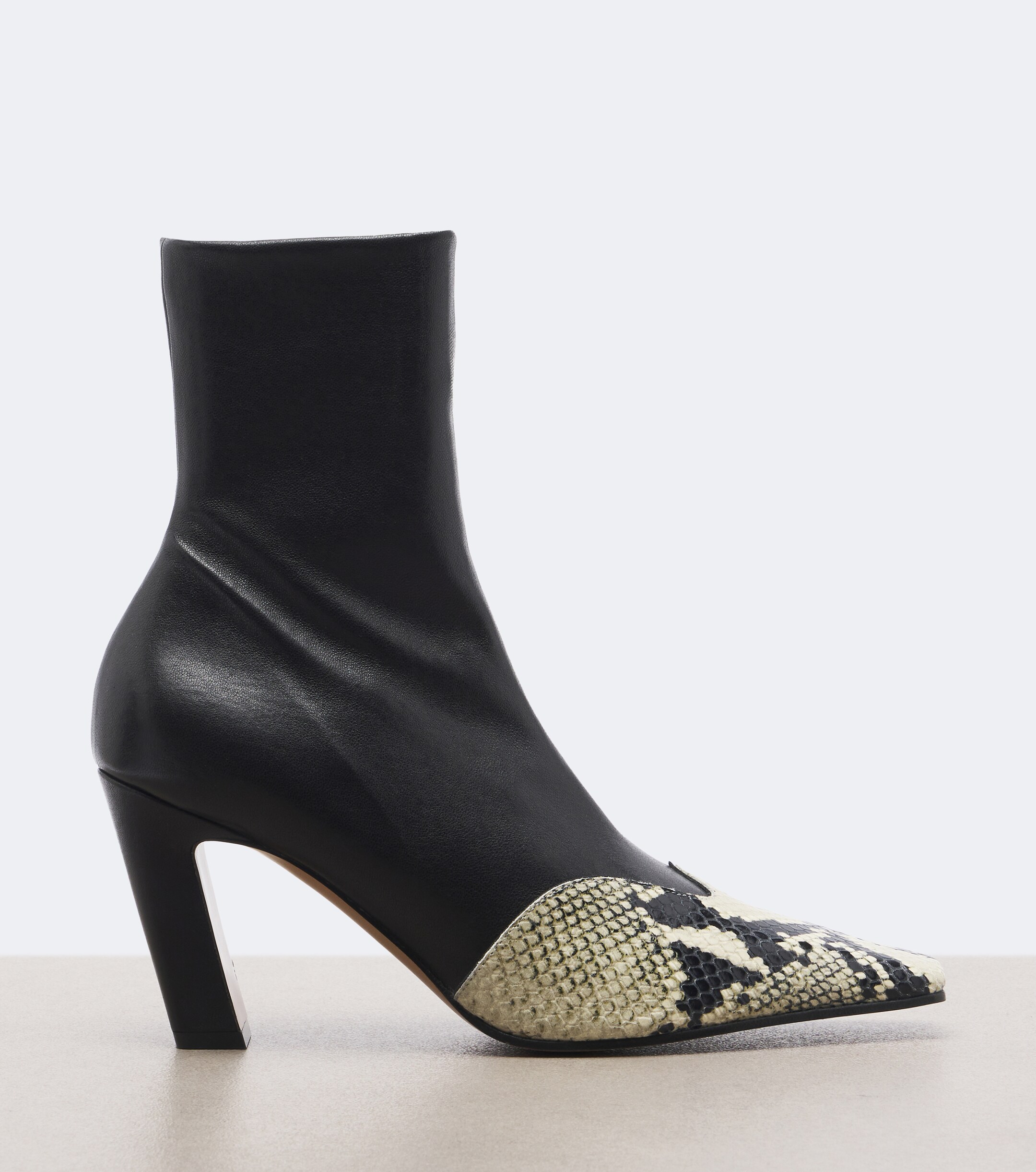 KHAITE Khaite Nevada leather ankle boots