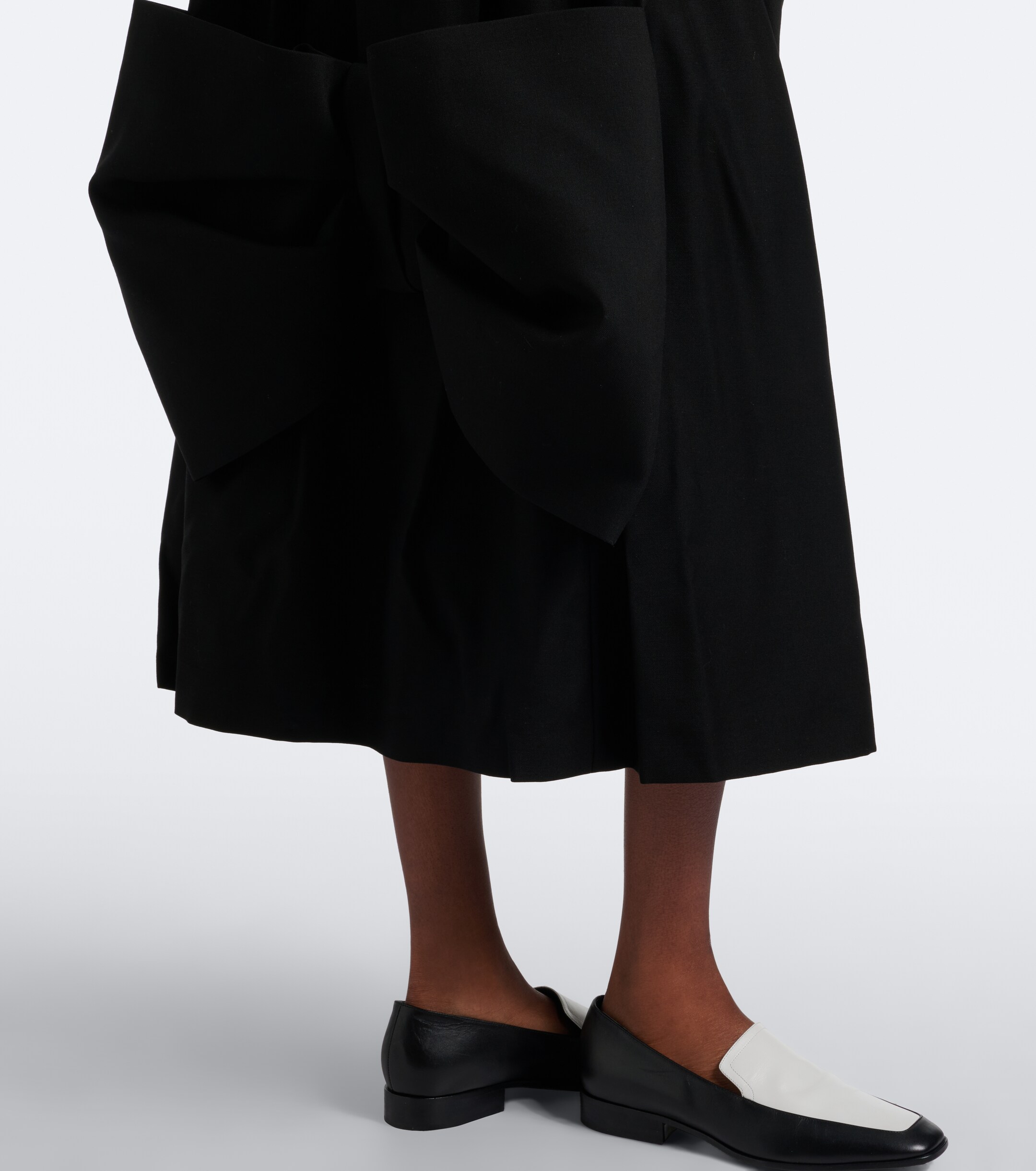 Noir Kei Ninomiya Noir Kei Ninomiya Bow-detail wool and mohair midi skirt