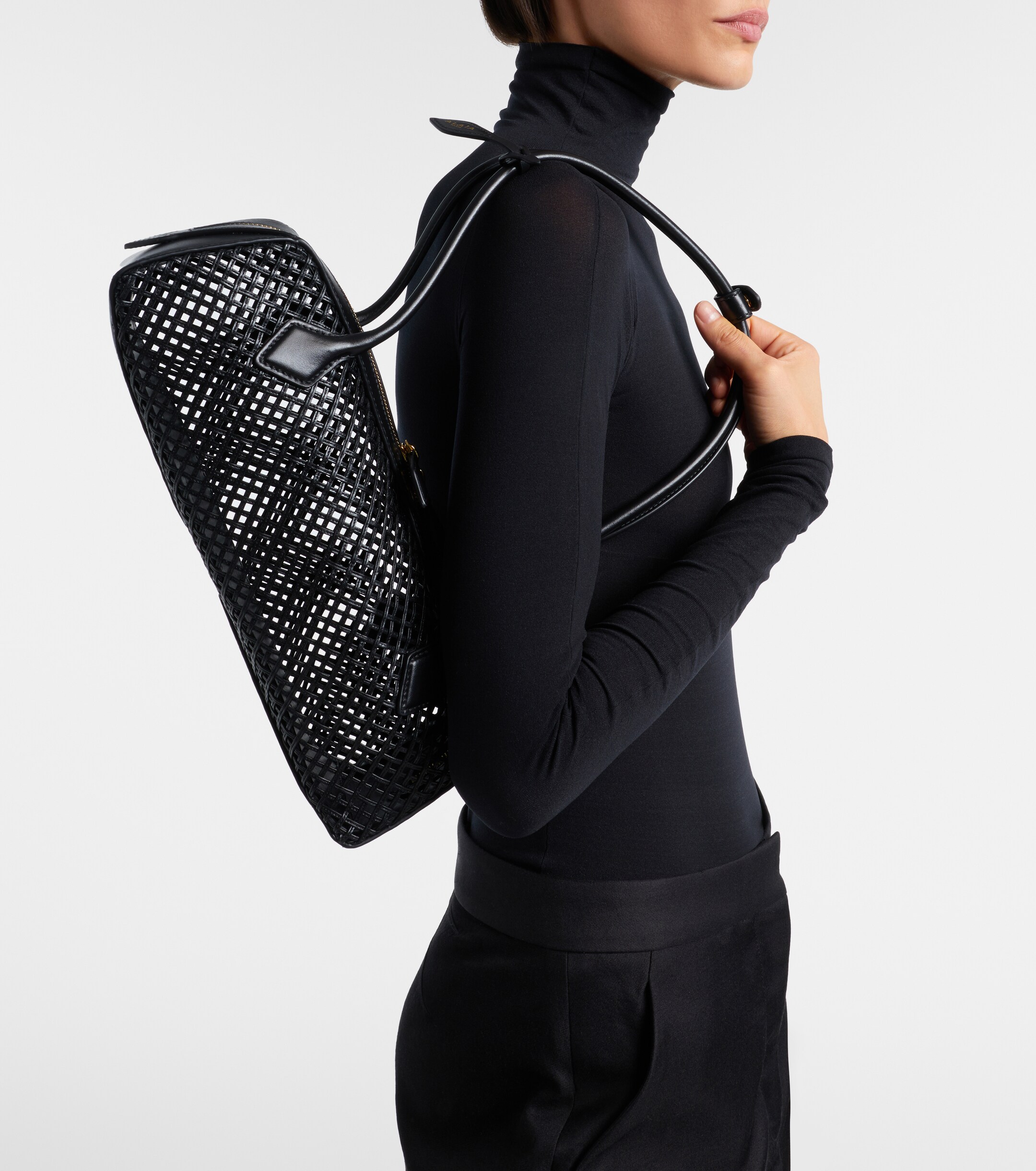 Alaïa Le Teckel Medium woven leather shoulder bag