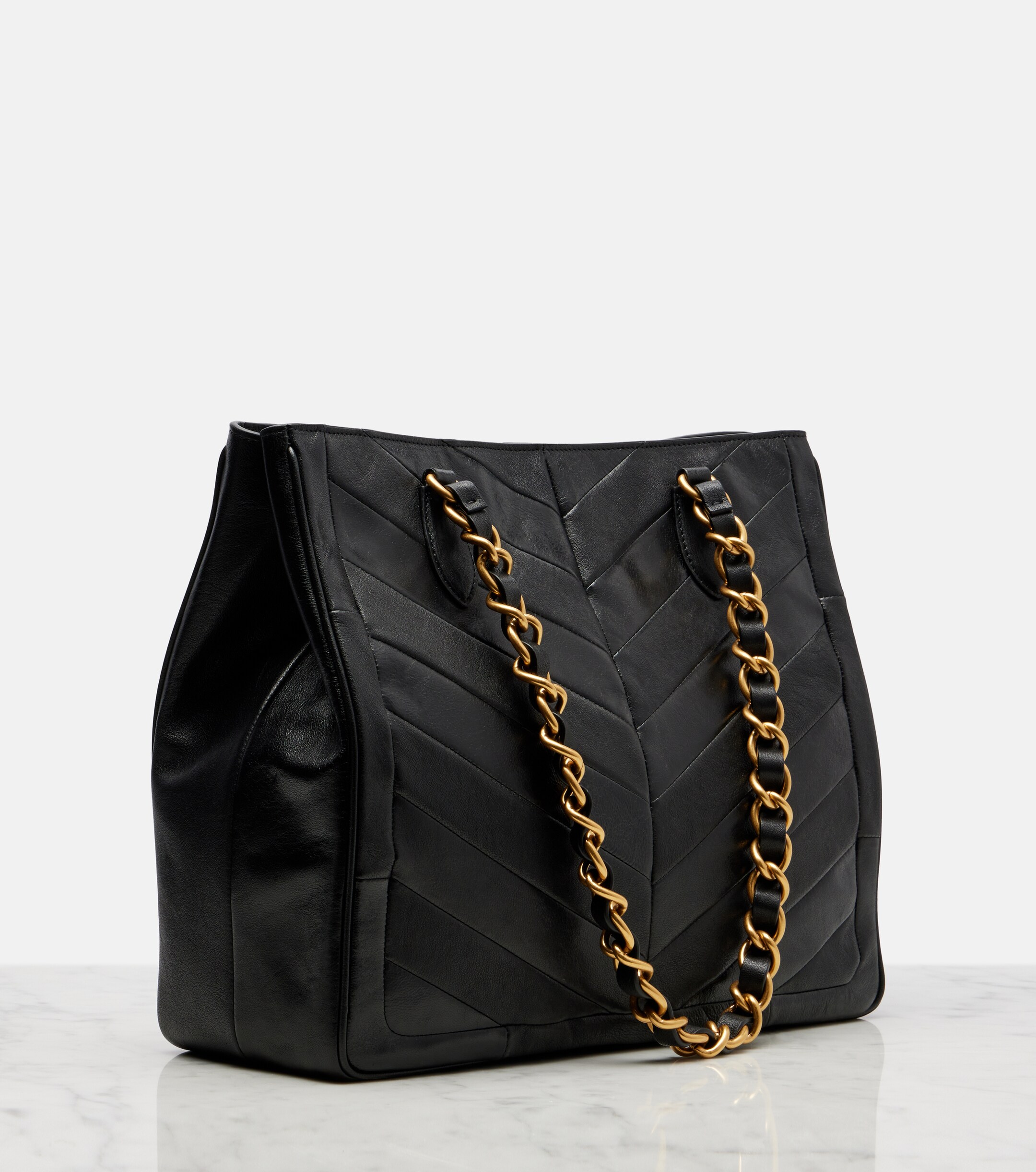 Valentino Garavani Laseine chevron leather tote bag thumbnail