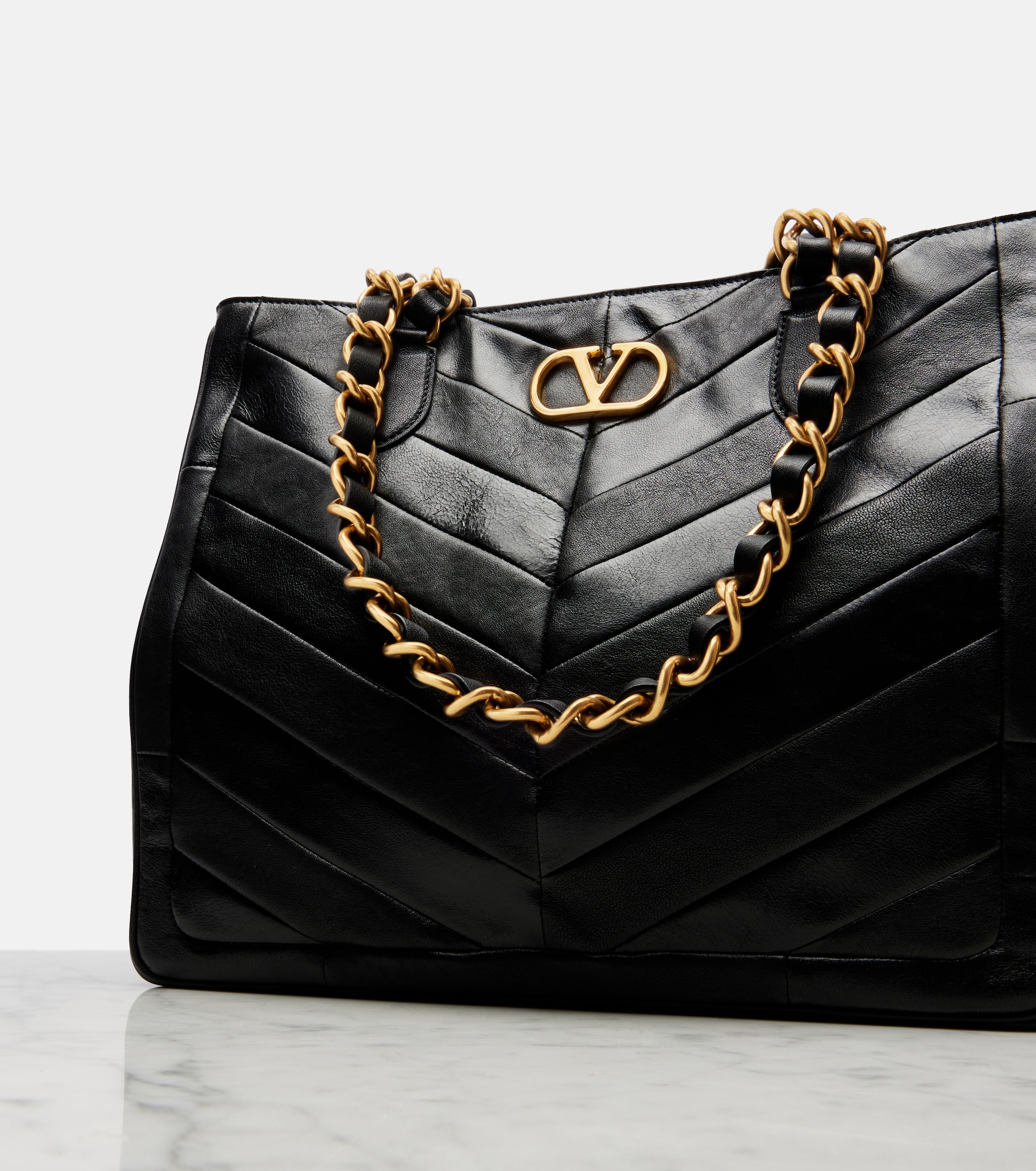 Valentino Garavani Laseine chevron leather tote bag thumbnail