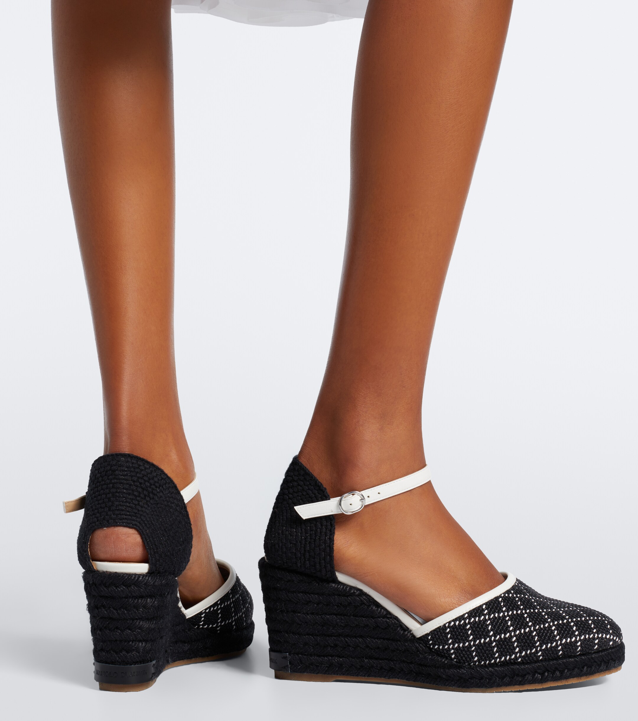 MANOLO BLAHNIK Manolo Blahnik Espadrahi raffia-effect espadrille wedges