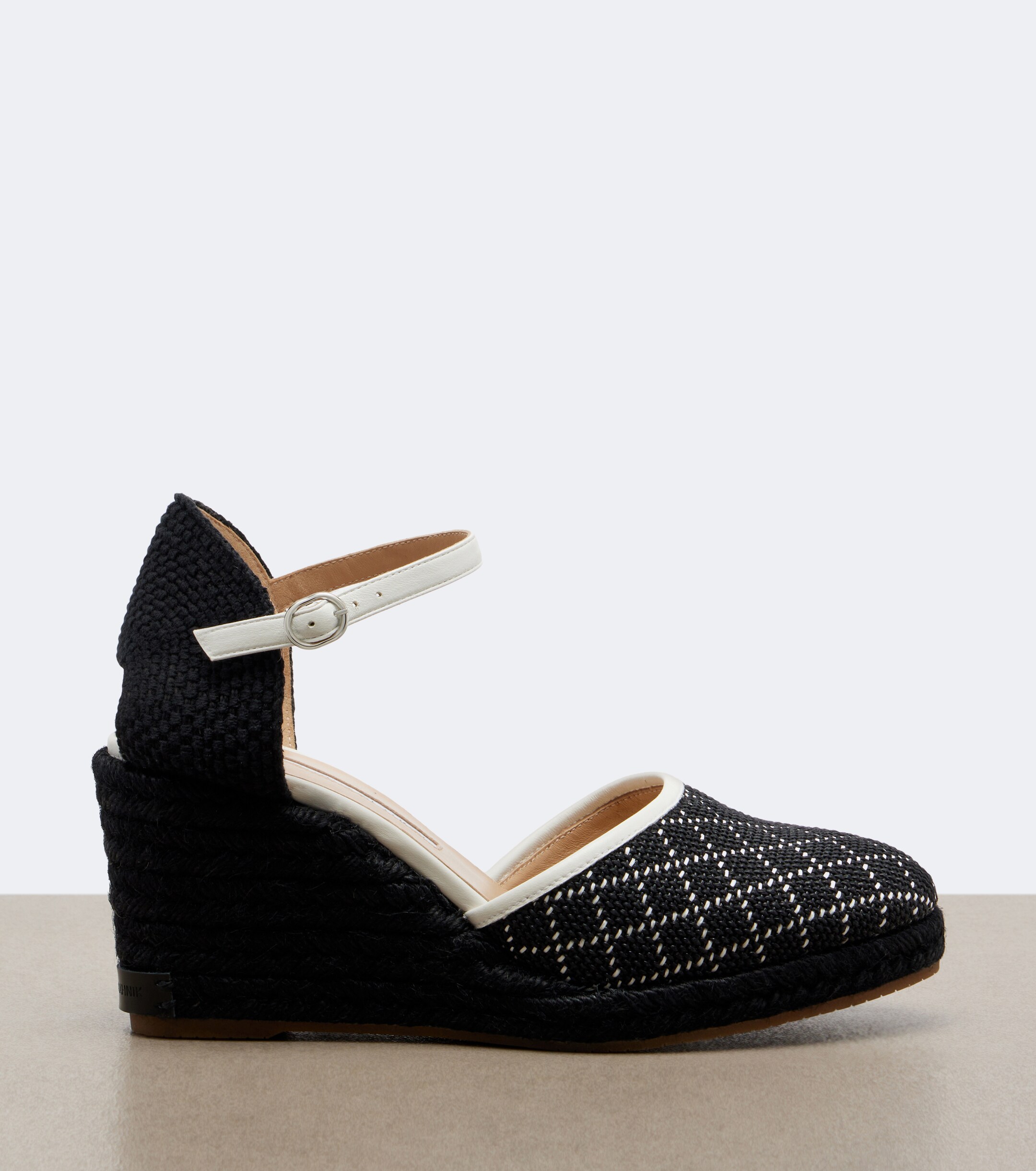 MANOLO BLAHNIK Manolo Blahnik Espadrahi raffia-effect espadrille wedges