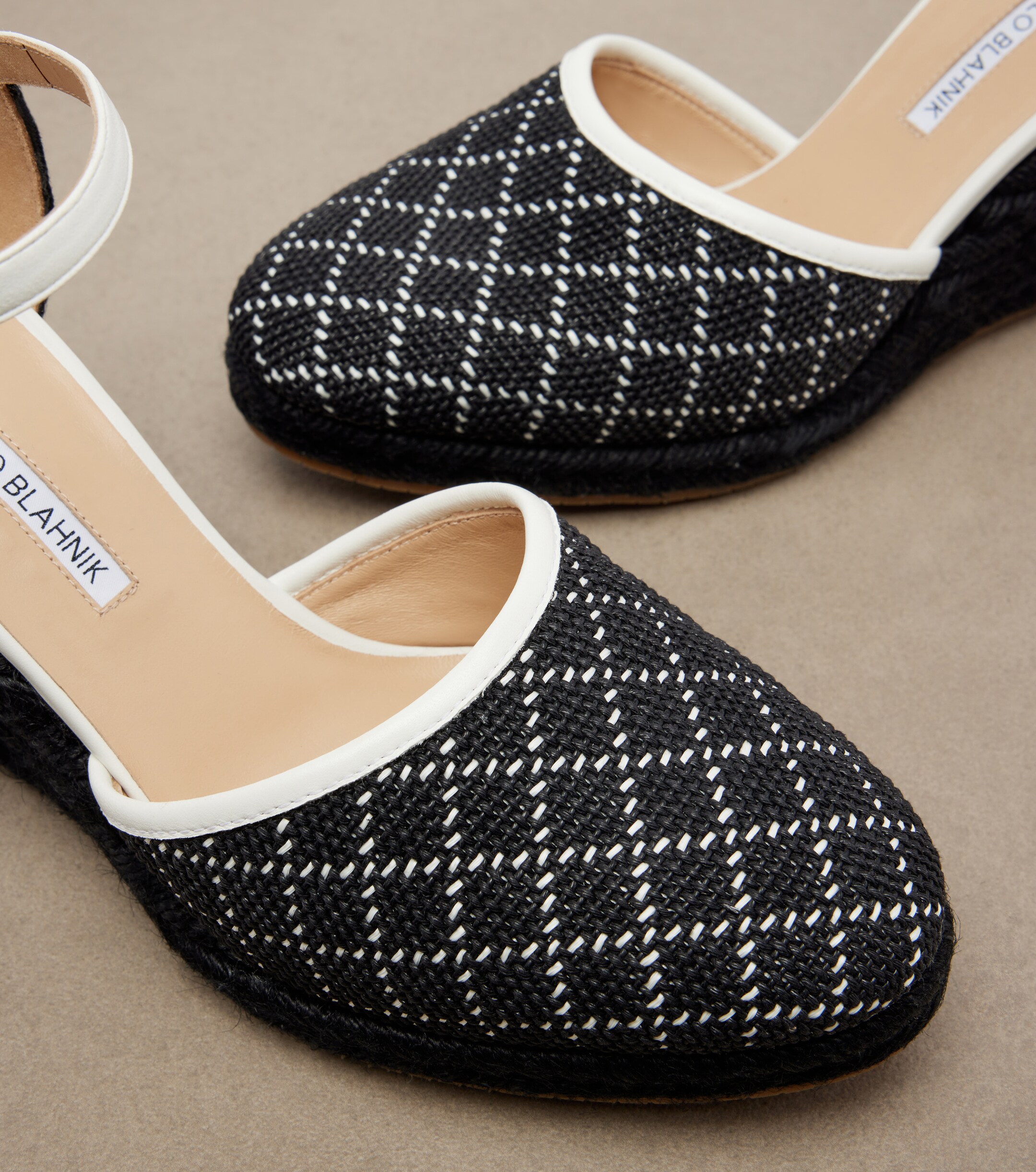 MANOLO BLAHNIK Manolo Blahnik Espadrahi raffia-effect espadrille wedges