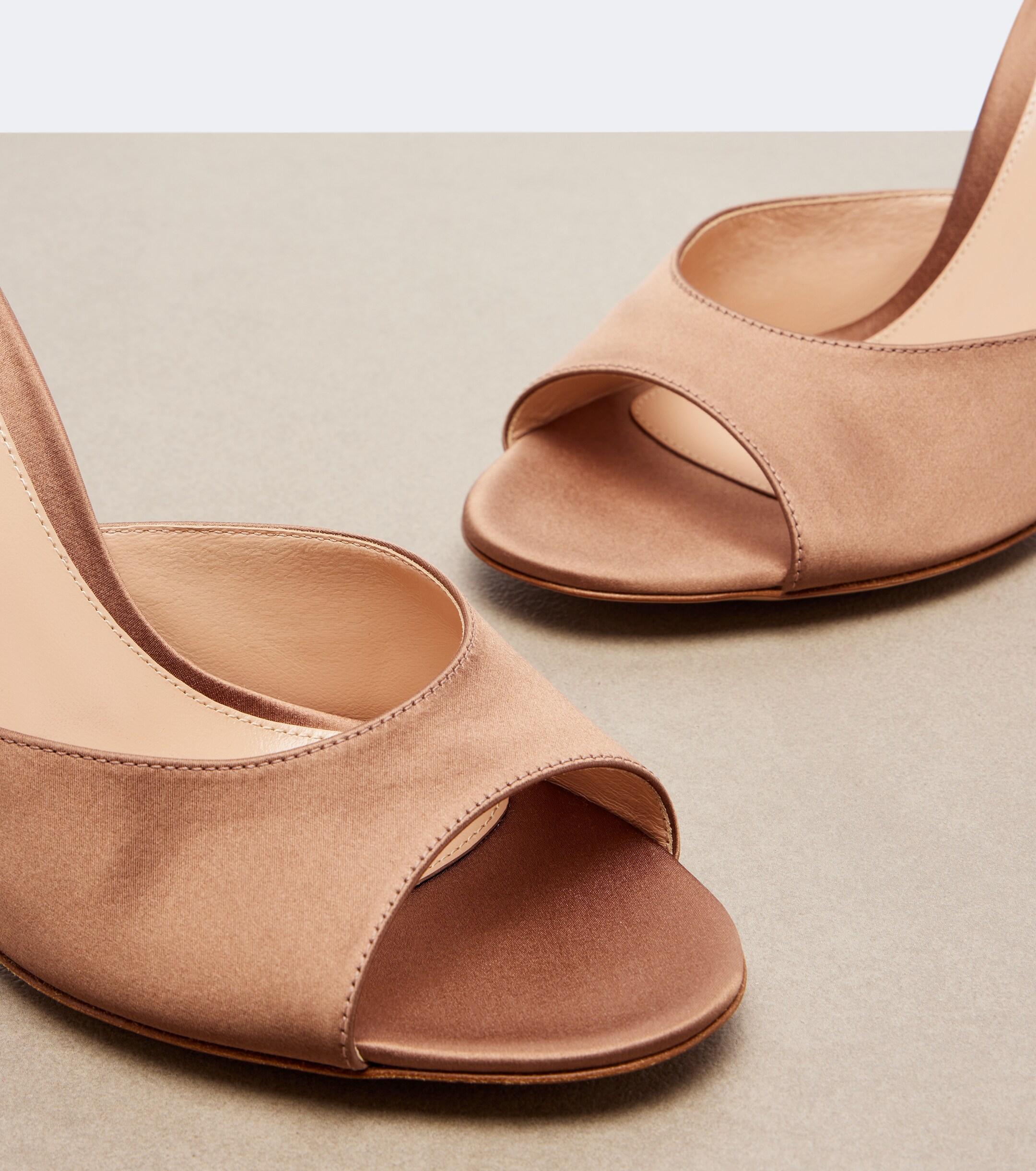 GIANVITO ROSSI Gianvito Rossi Sofia satin mules