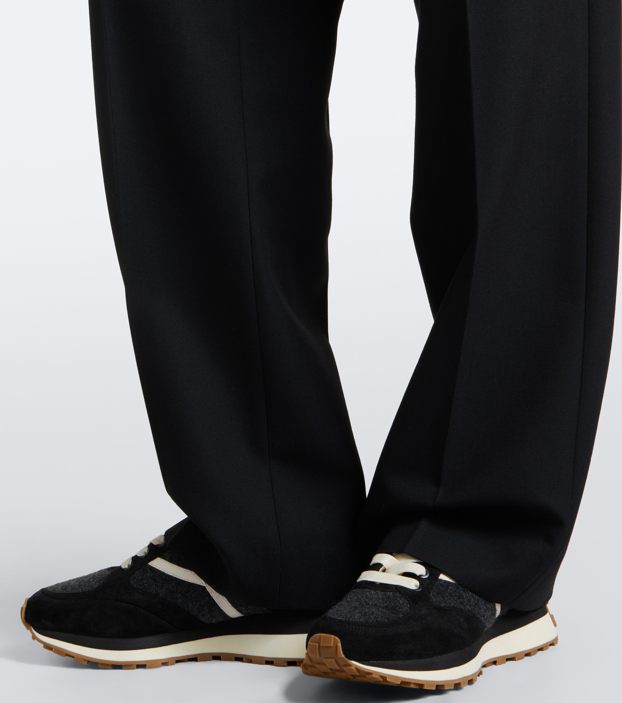 Veronica Beard Veronica Beard Valentina suede-trimmed sneakers