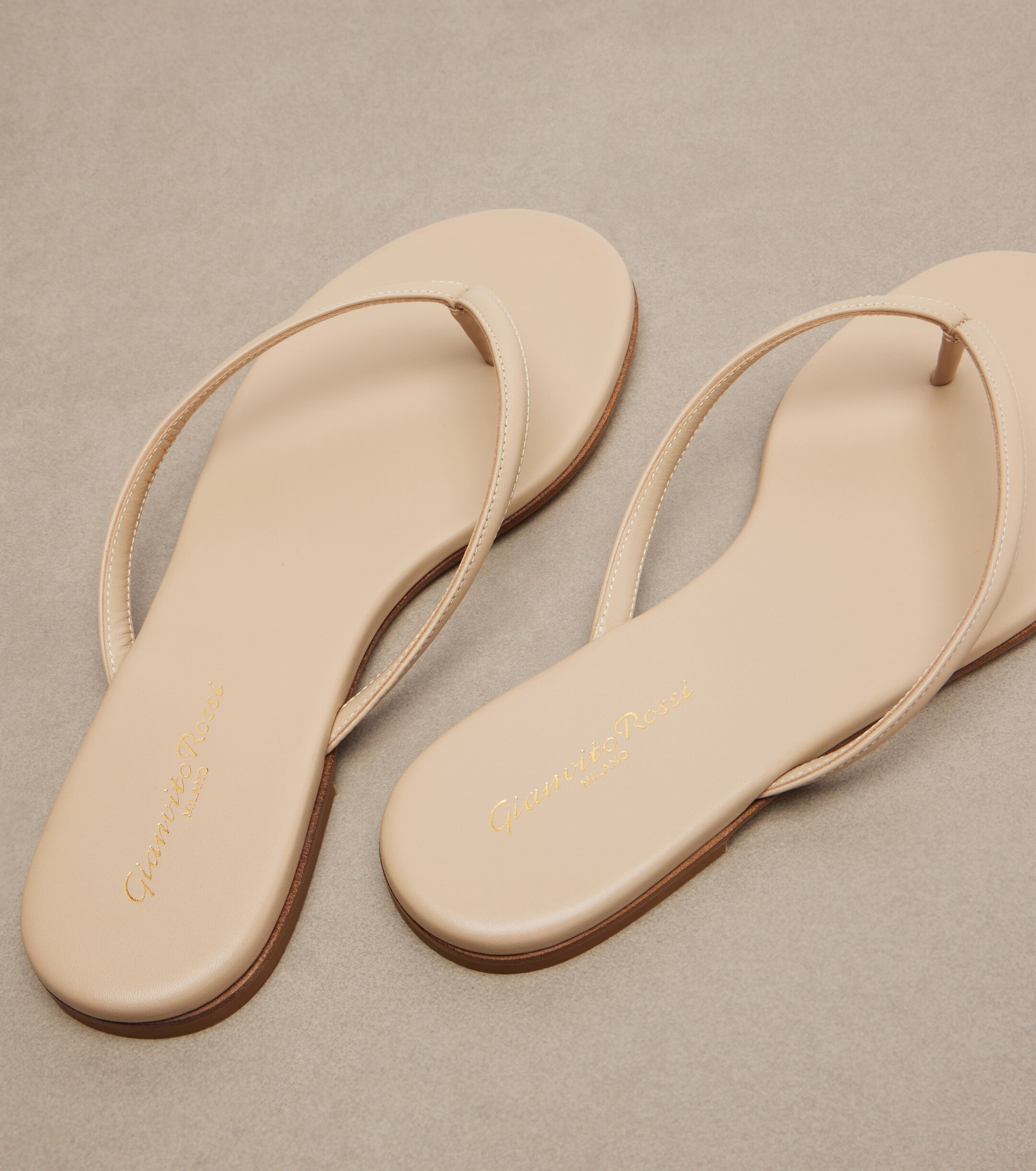 GIANVITO ROSSI Gianvito Rossi Calypso leather thong sandals
