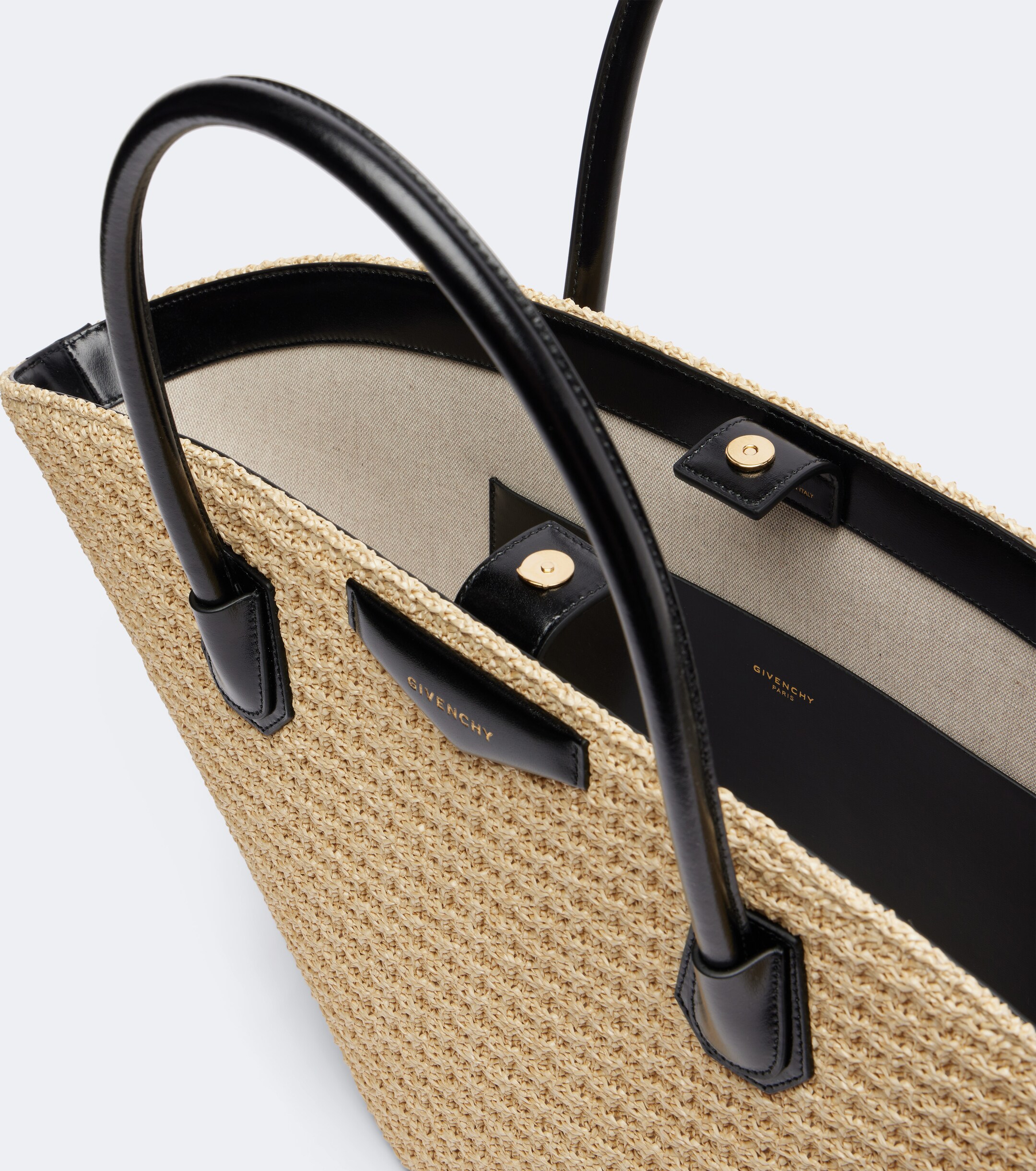 Givenchy Givenchy Antigona Small raffia-effect basket bag