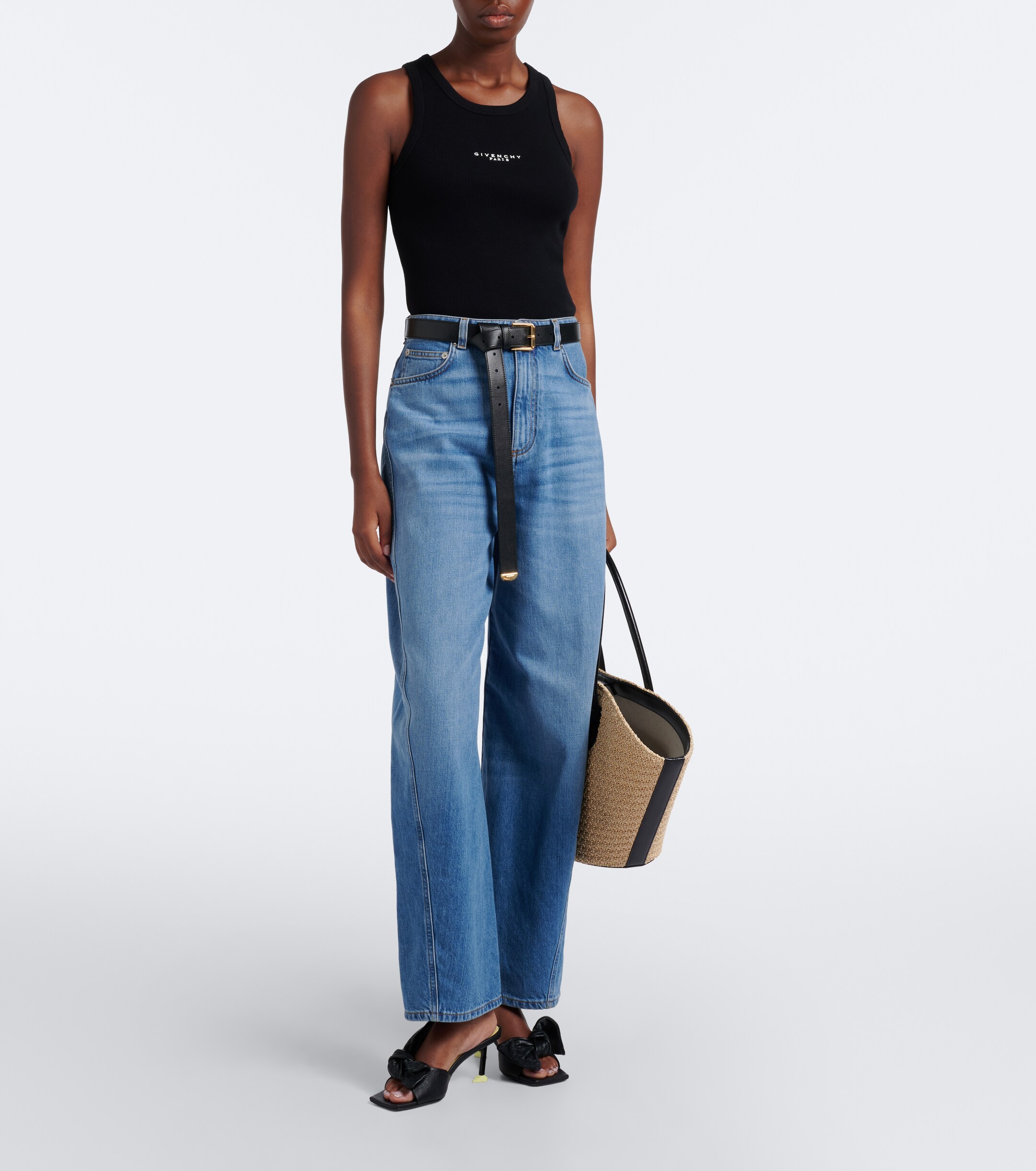 Givenchy Givenchy Antigona Small raffia-effect basket bag