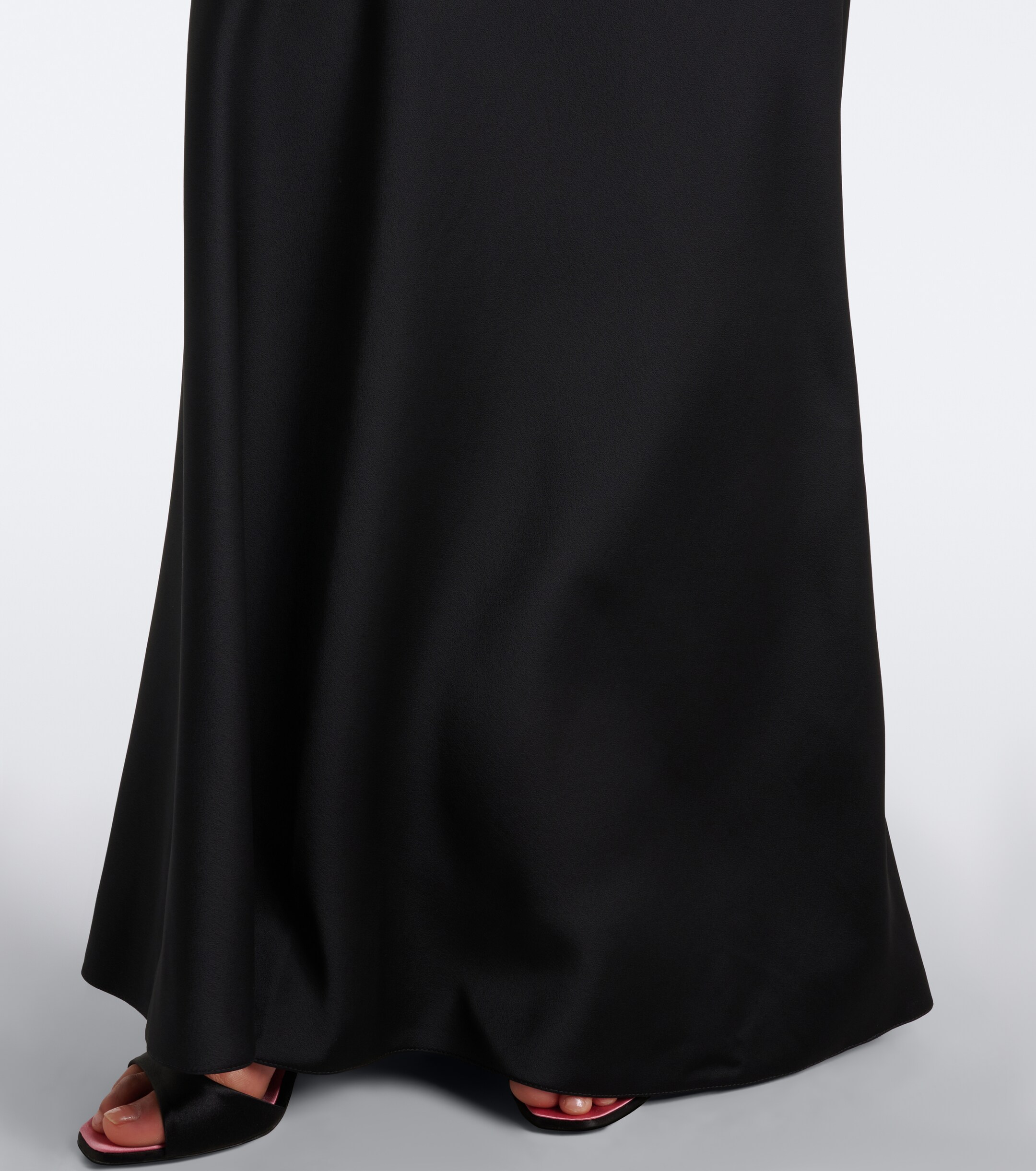Safiyaa Safiyaa Mela embellished crêpe gown