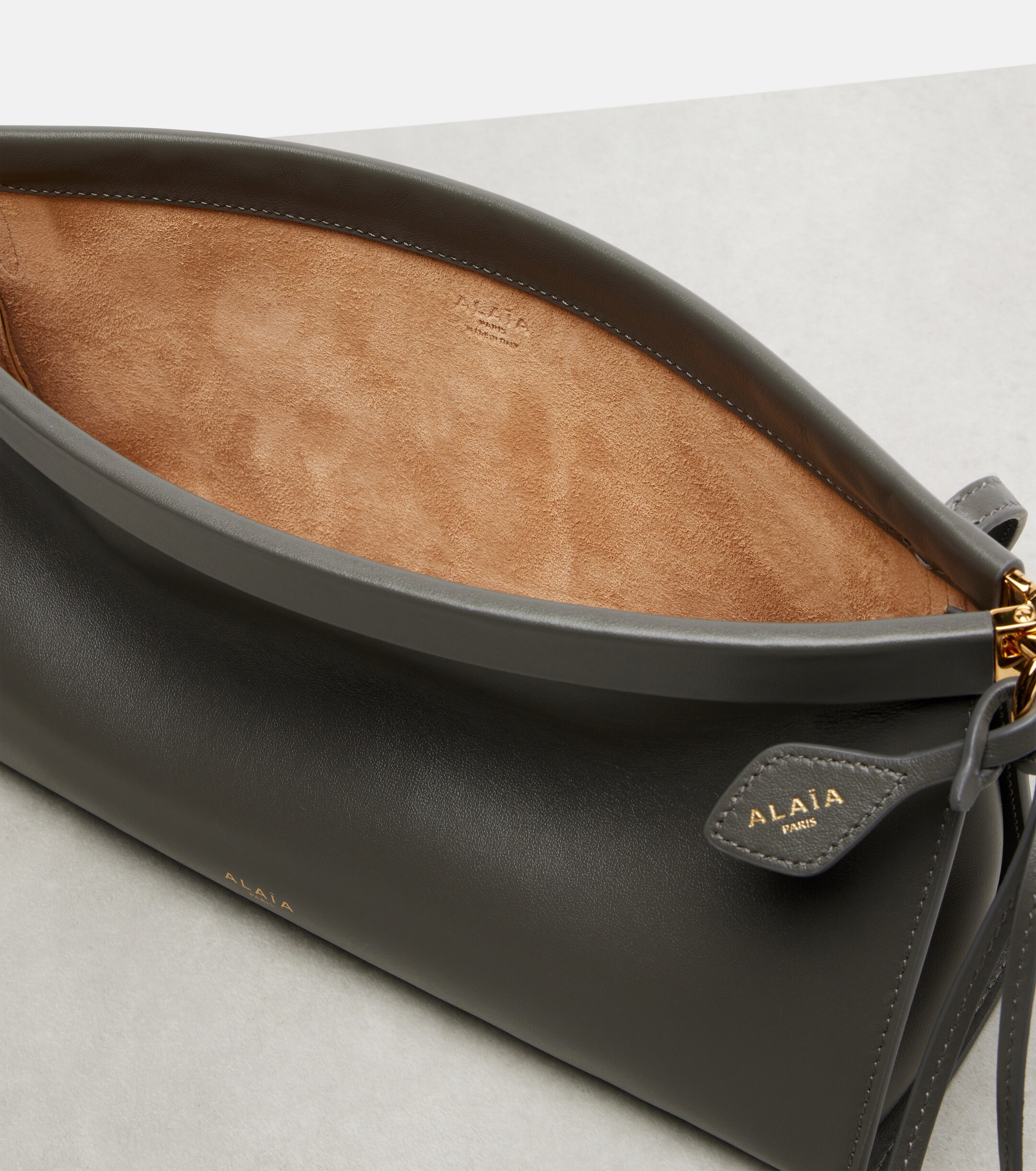 Alaïa Le Click East West Medium shoulder bag