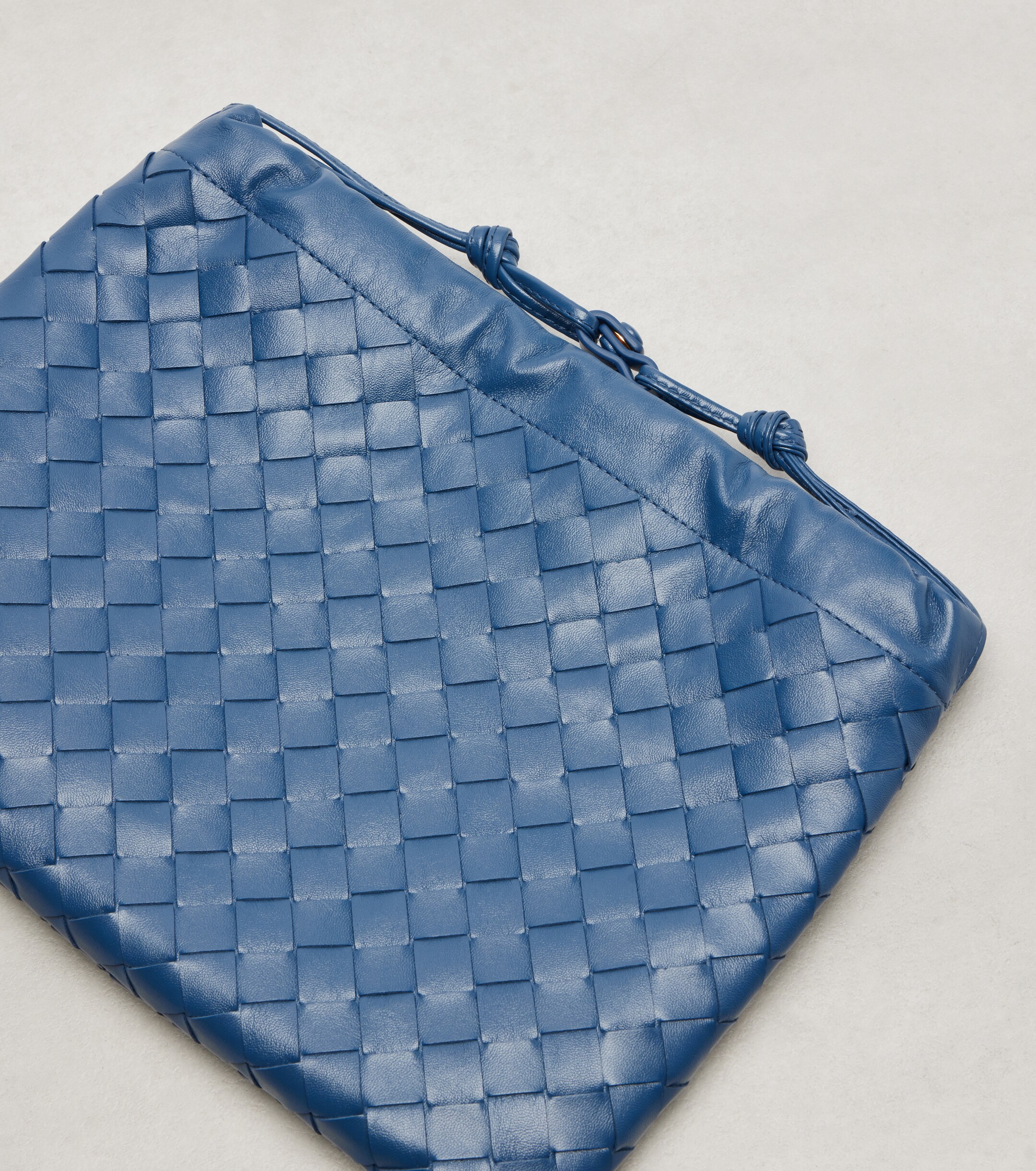 Bottega Veneta Dustbag Intrecciato Medium leather pouch