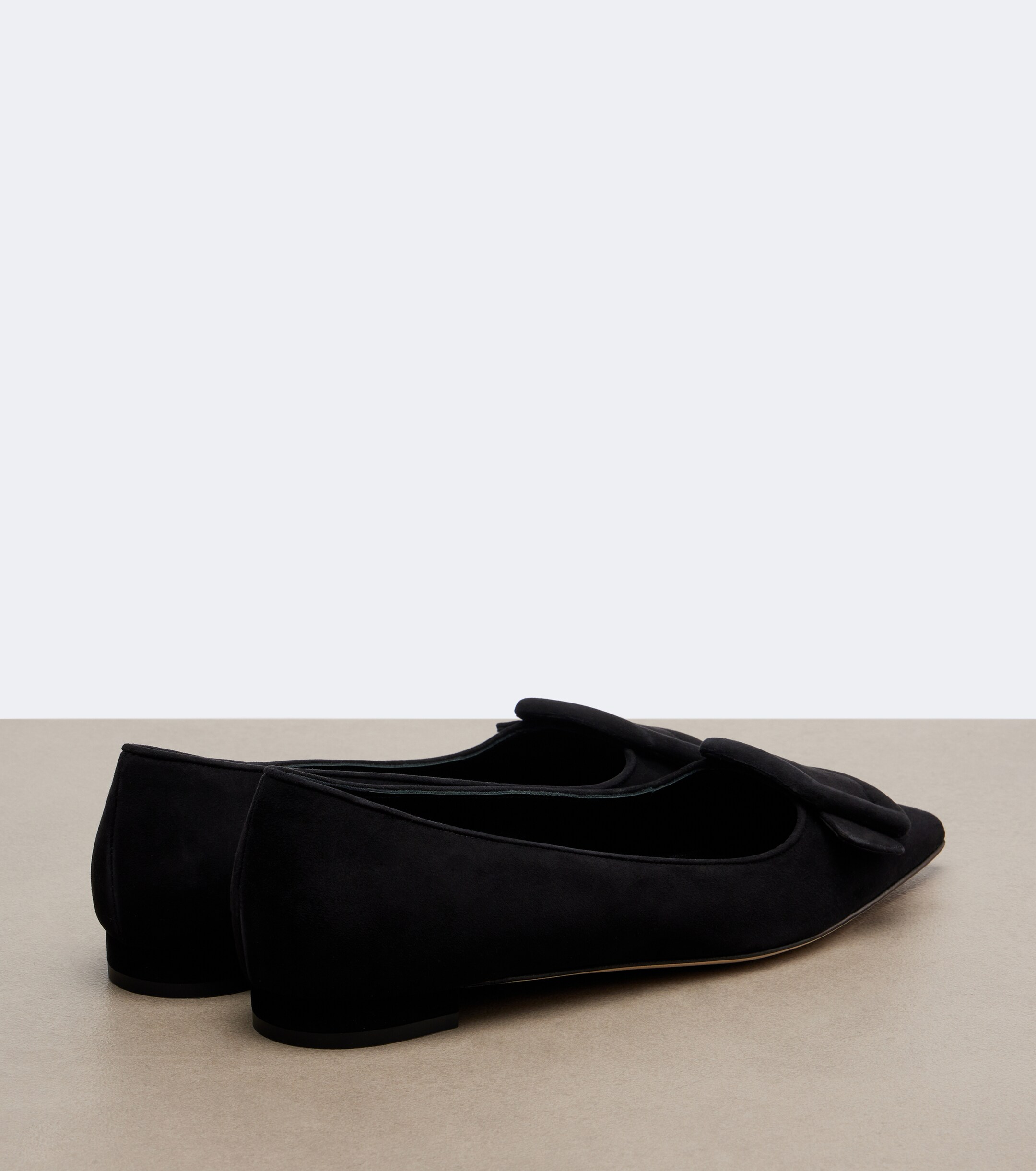 MANOLO BLAHNIK Manolo Blahnik Maysale suede ballet flats