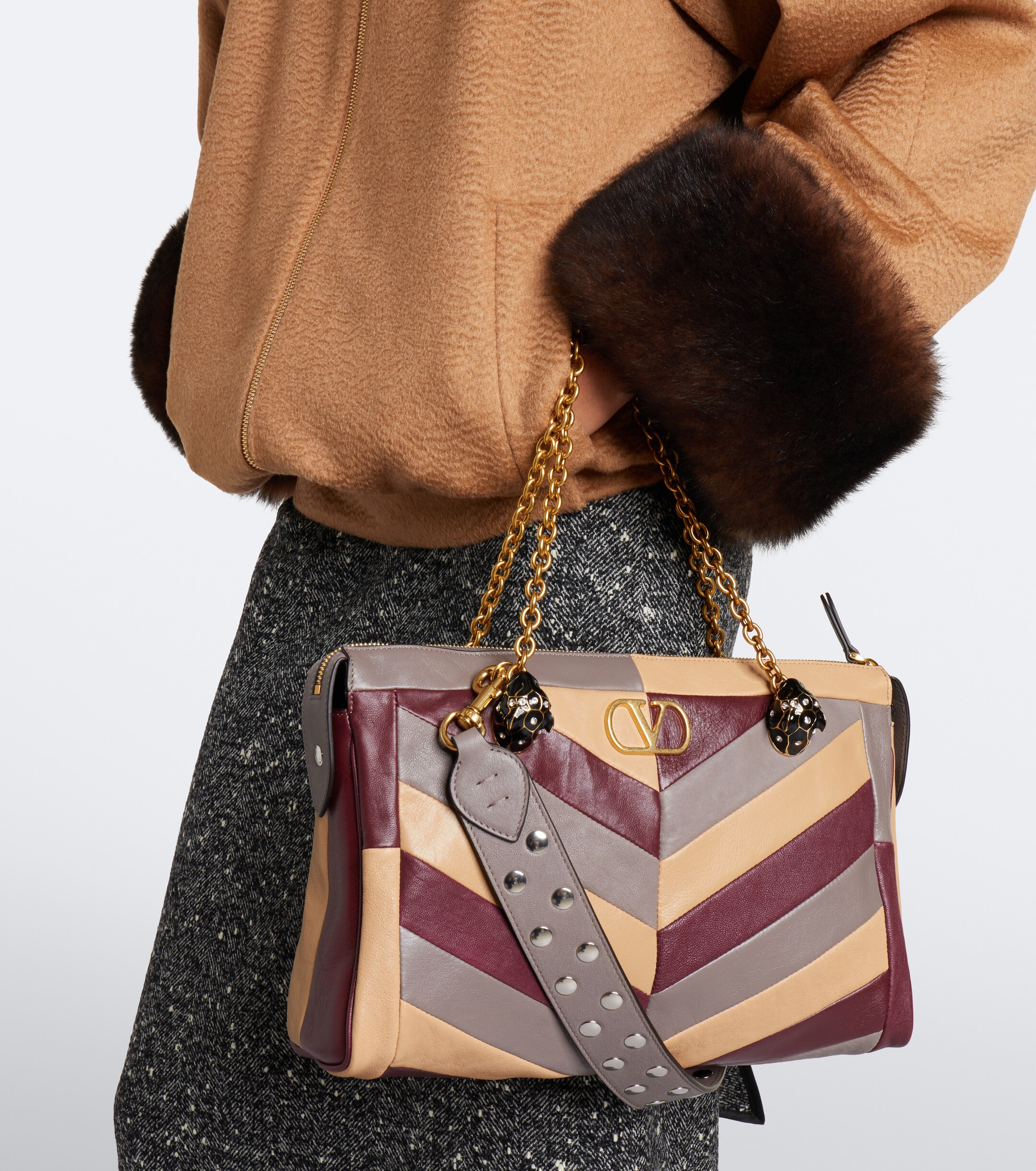 Valentino Garavani Valentino Garavani Panthea Medium chevron leather shoulder bag