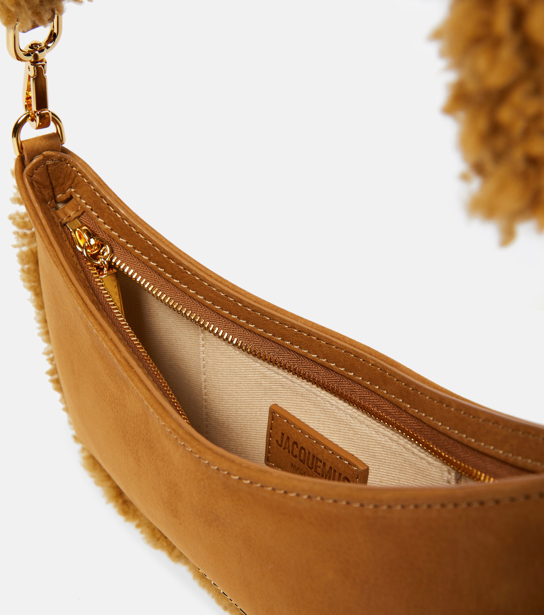 Jacquemus Le Bisou Doux Small leather shoulder bag