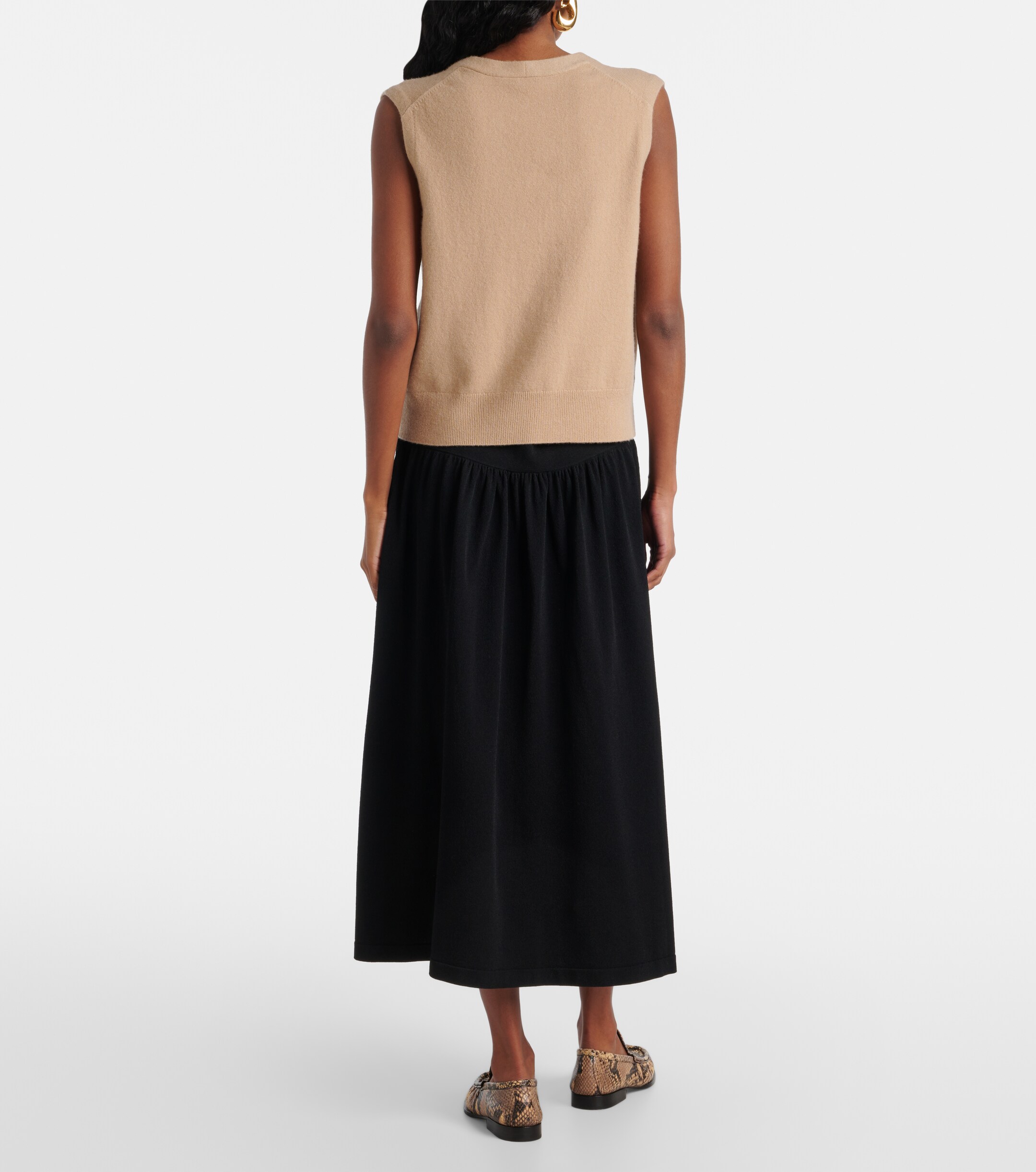 Vince Vince Wool and cashmere-blend vest
