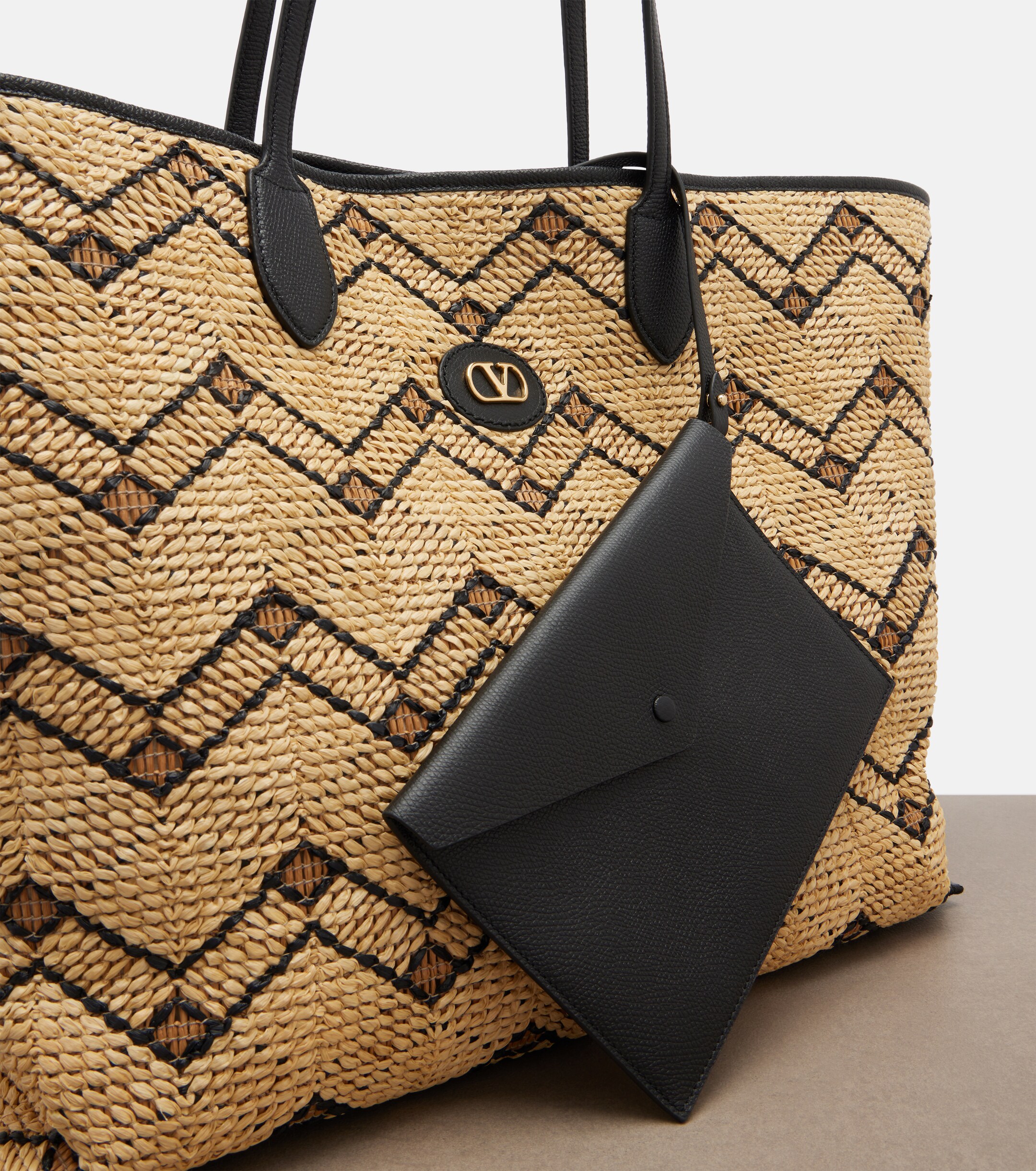 Valentino Garavani VLogo Large raffia-effect tote bag thumbnail