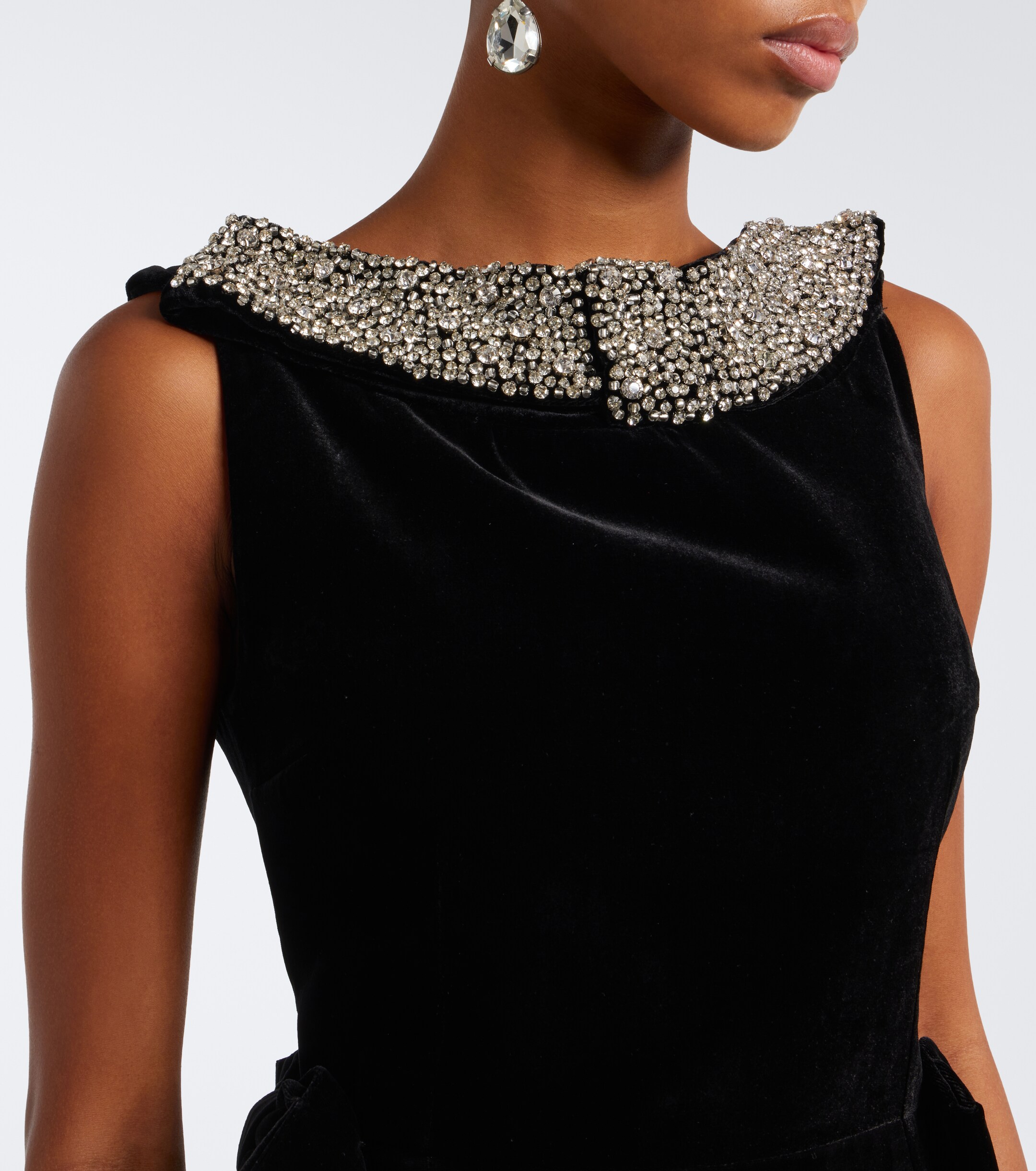 The New Arrivals Ilkyaz Ozel The New Arrivals Ilkyaz Ozel Daphne embellished velvet minidress
