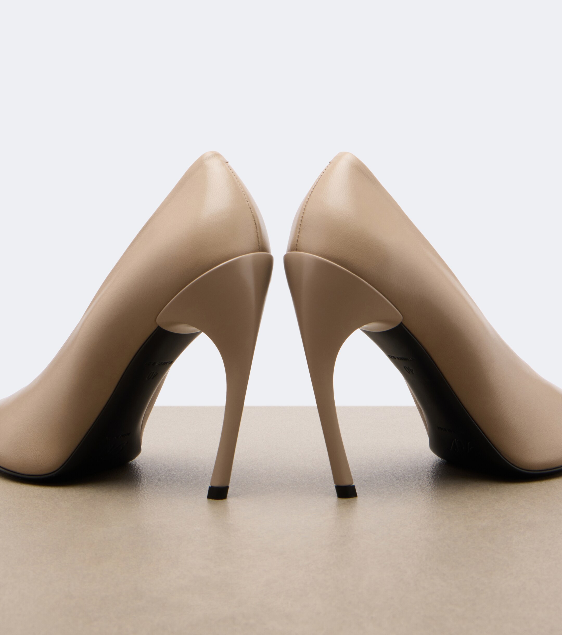 ROGER VIVIER Roger Vivier Choc leather pumps